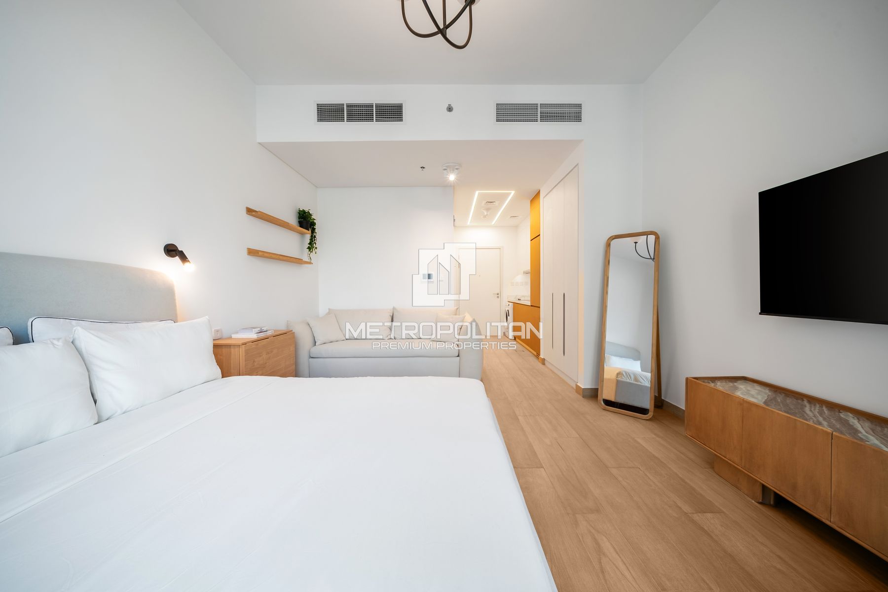 Move-in Ready |Rooftop Pool |5 min to City Walk |DIFC
