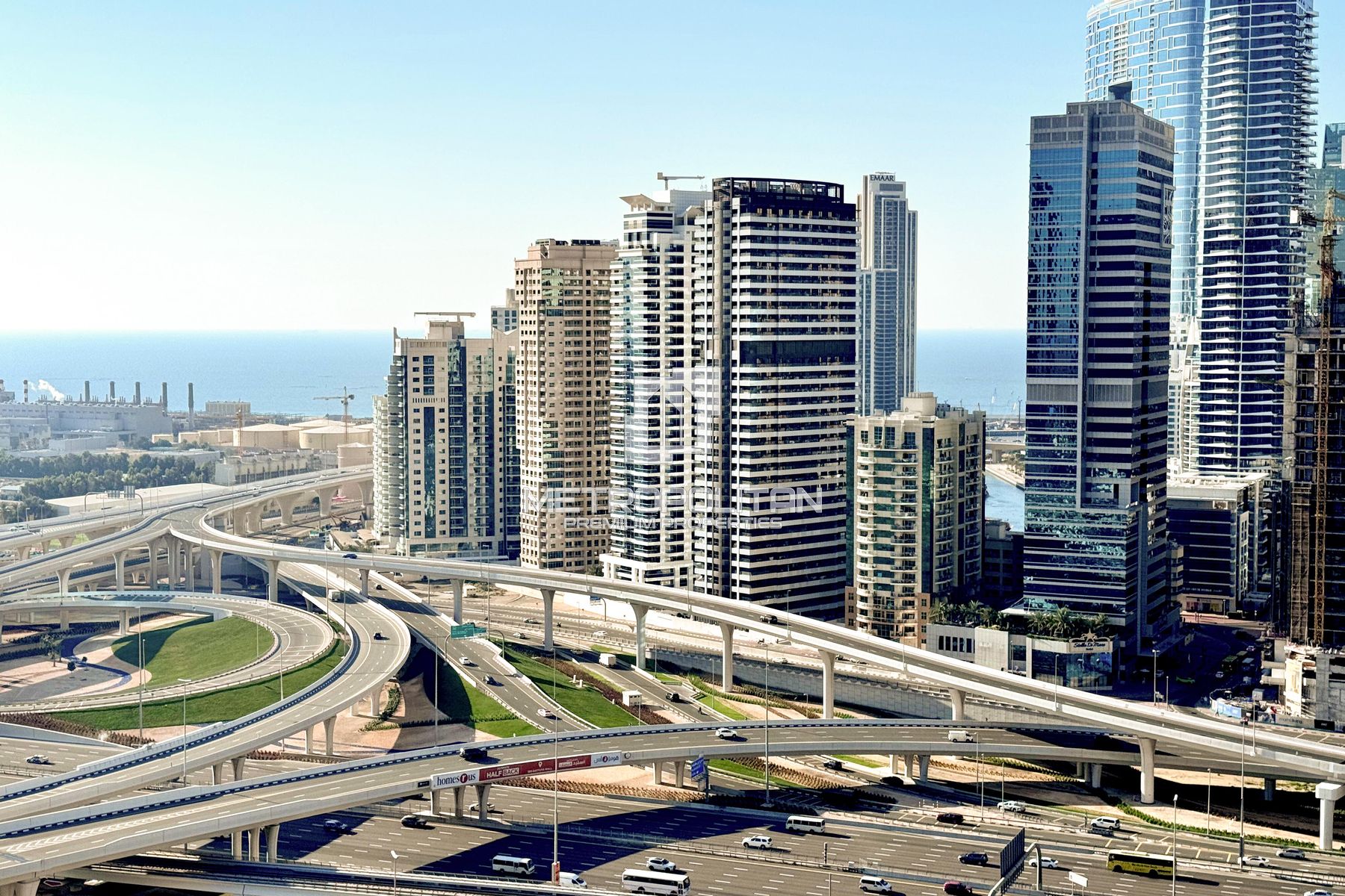 SPACIOUS LAYOUT | HIGH FLOOR | LAKE VIEW