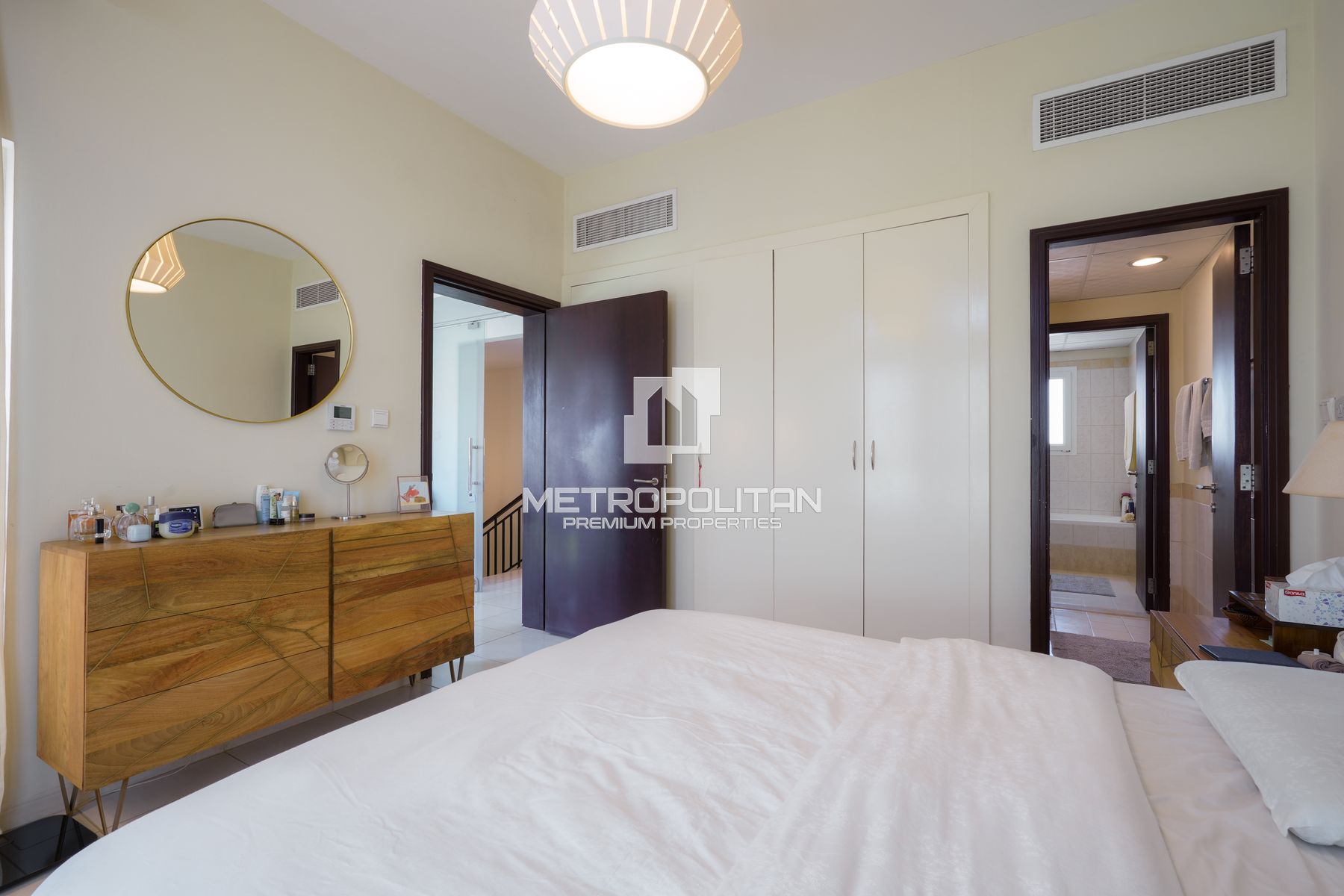 Prime Spot | Opp Park & Pool | Family Living