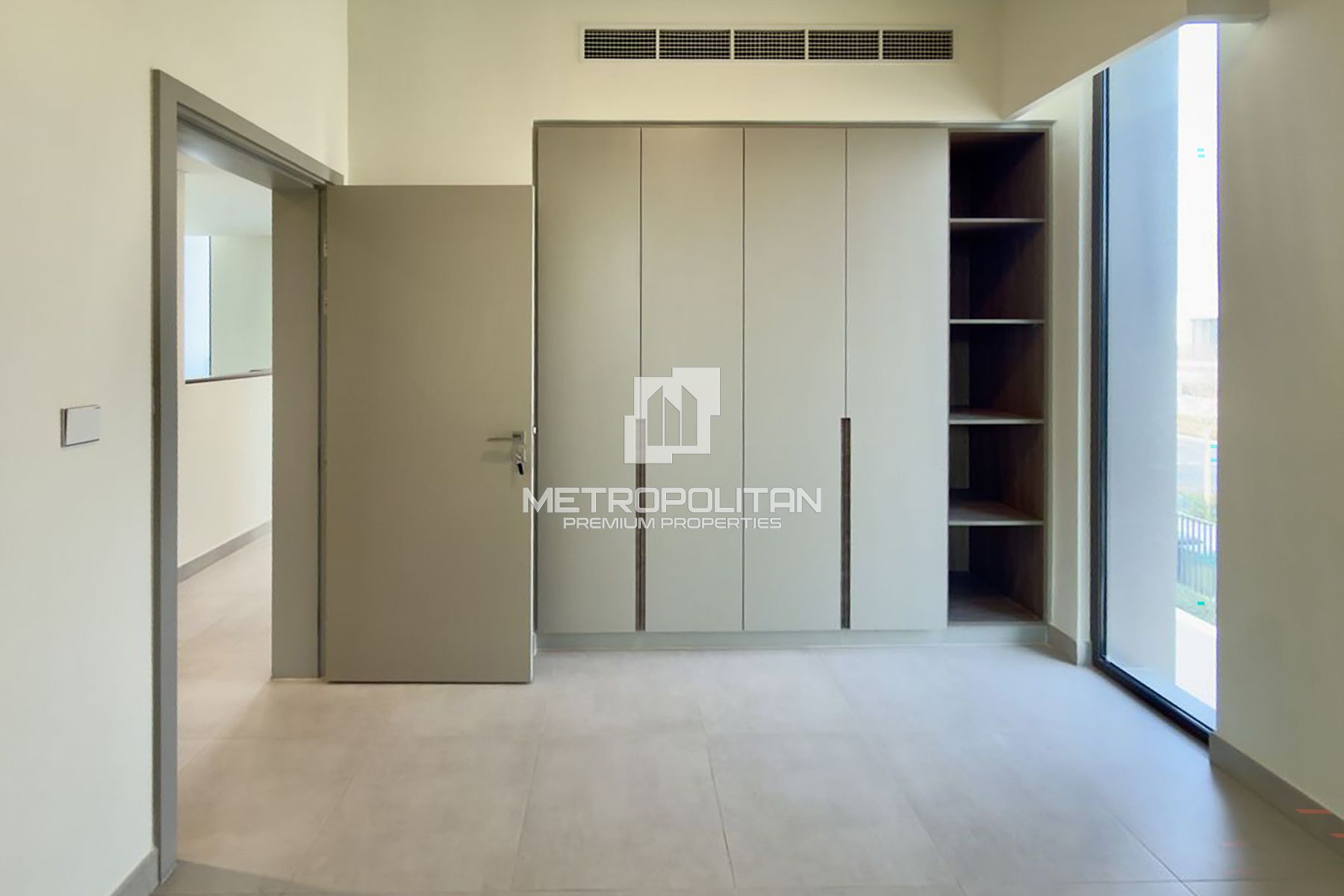 Spacious 4 BED | Corner Townhouse | Brand New