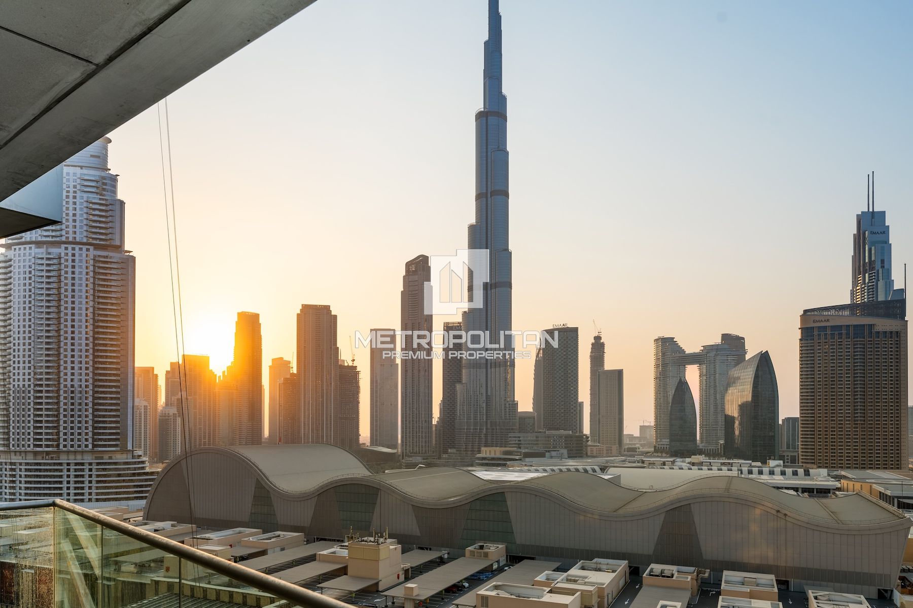 Fully Upgraded 2BR | Burj Khalifa View | Low Floor