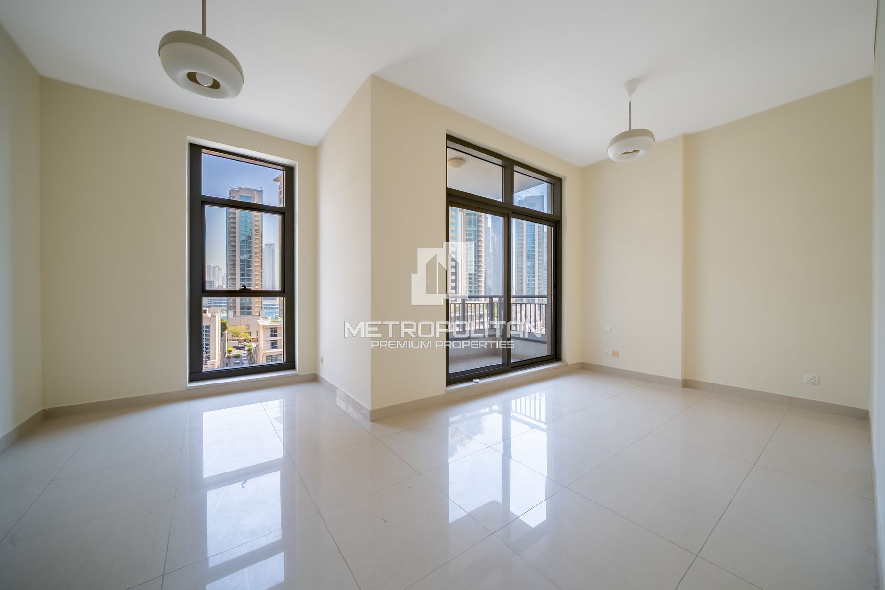 Studio Apartment for Sale in Claren Tower 1, Downtown Dubai - MPS-51595