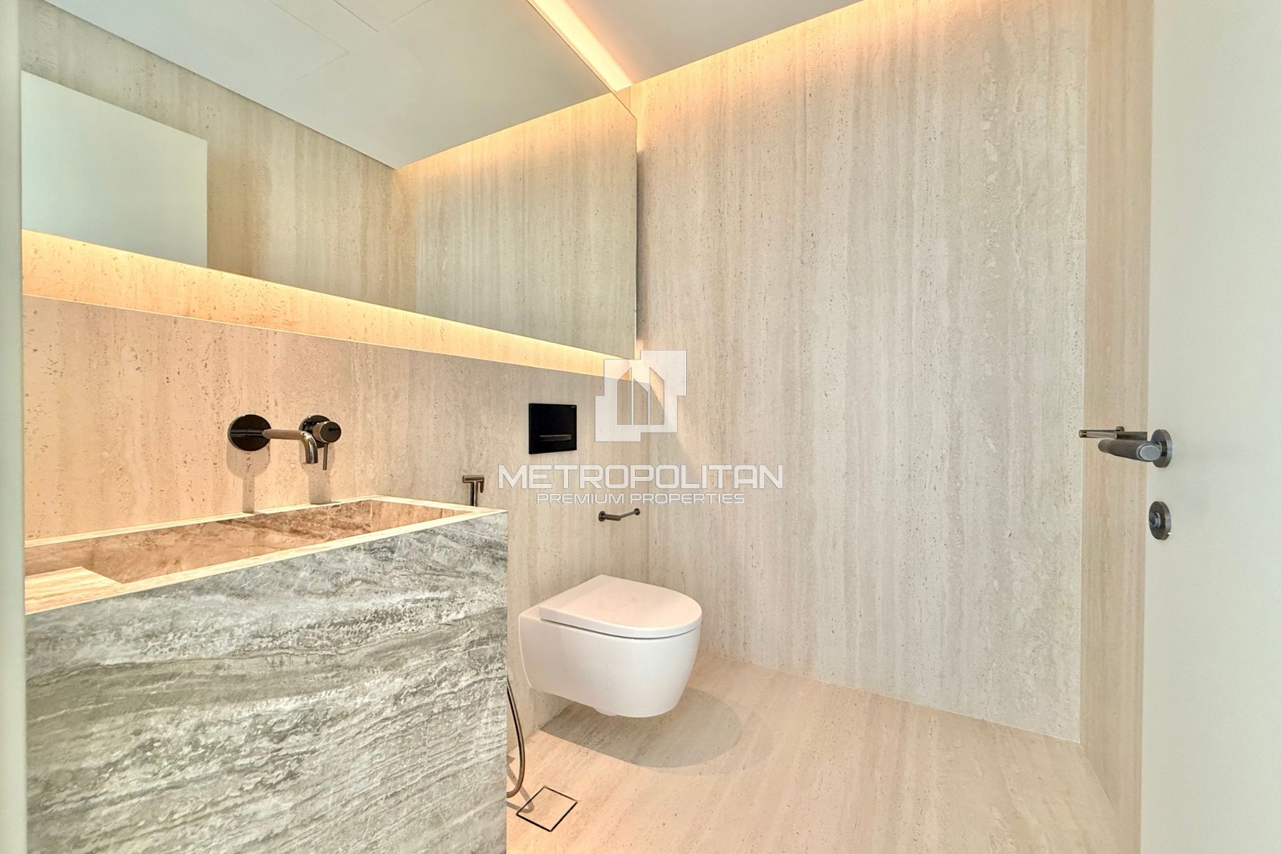 High Corner Unit | Palm, Atlantis and Ocean View