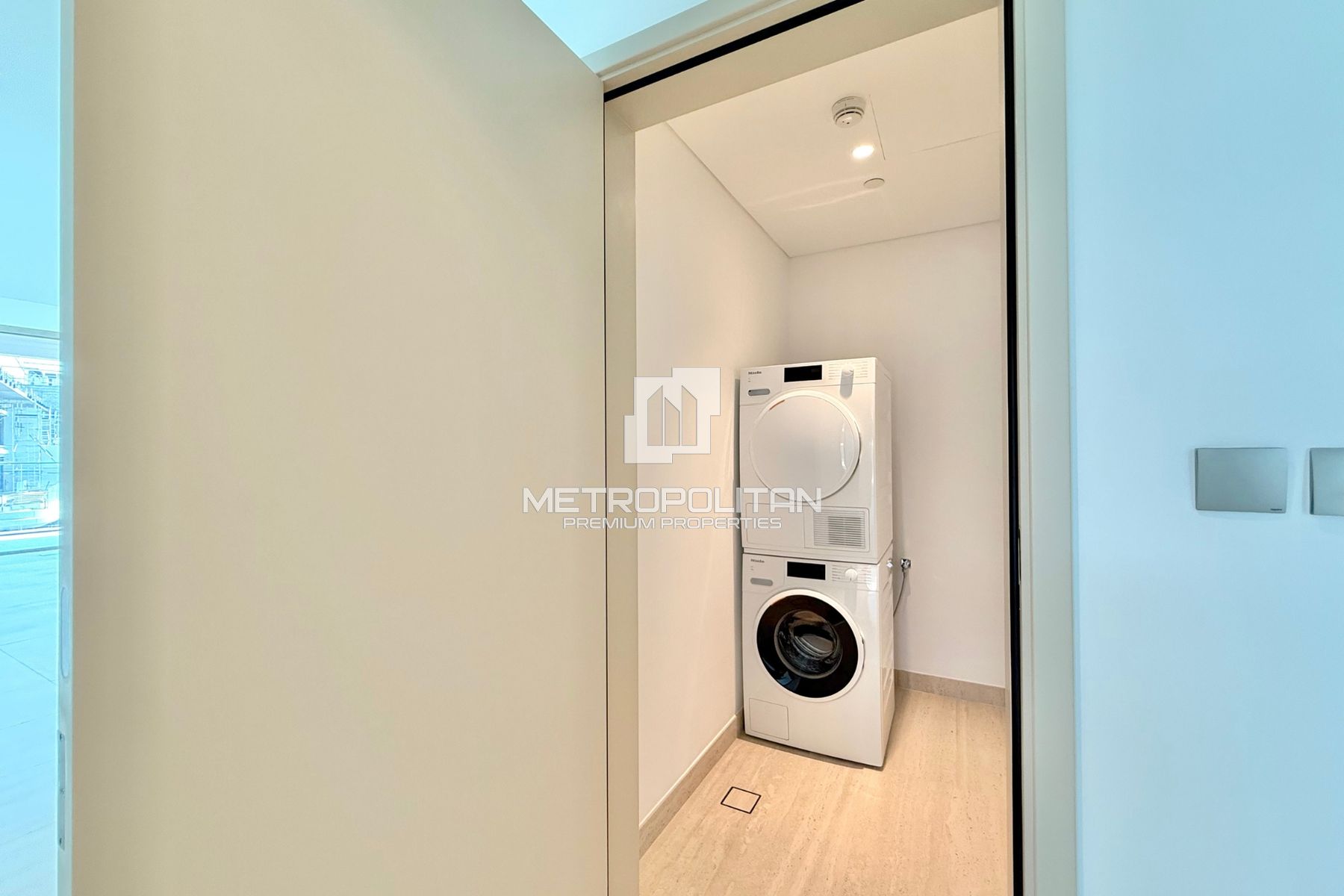 High Corner Unit | Palm, Atlantis and Ocean View