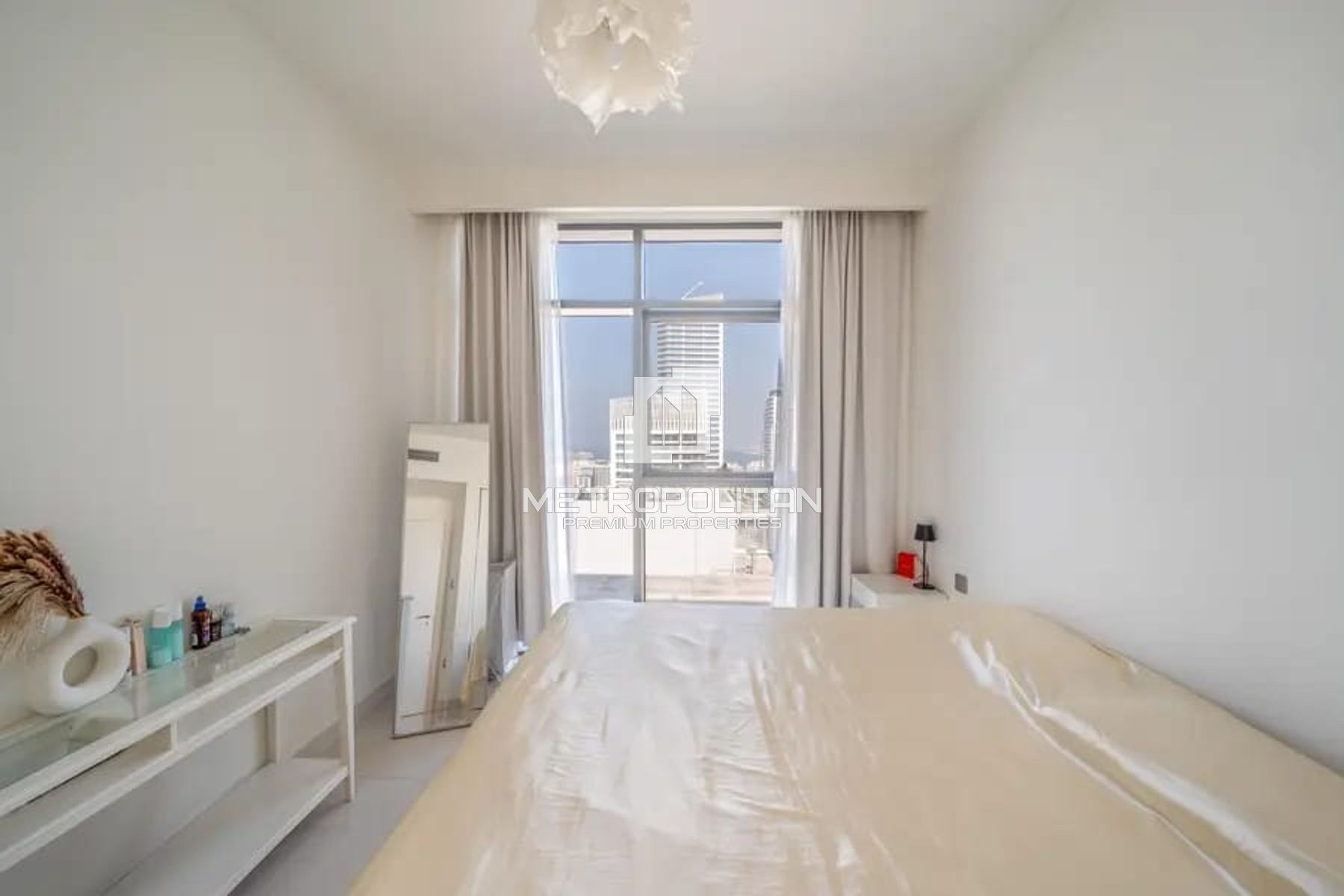 Palm View | Vacant | Fully Furnished | High Floor