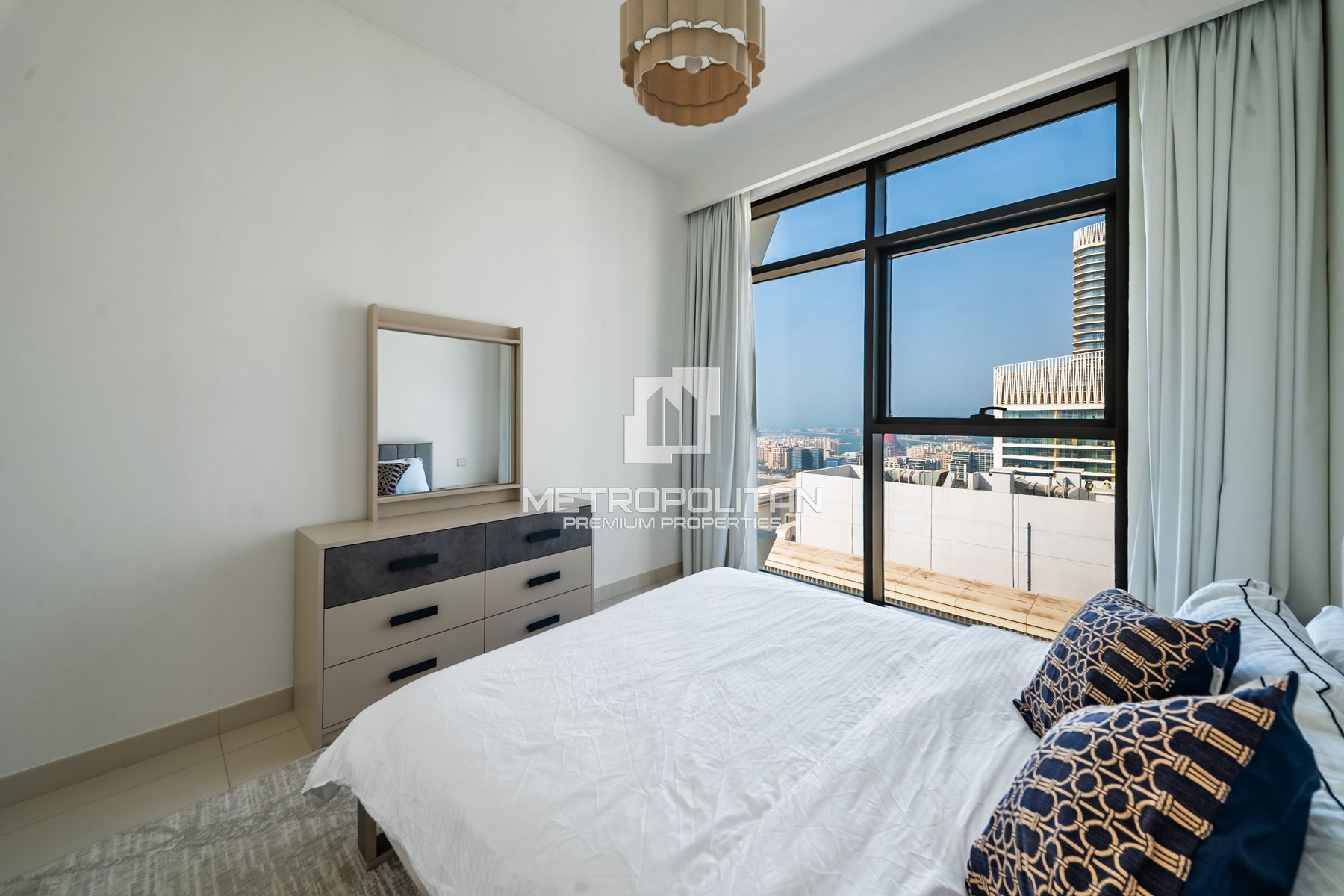 Palm View | Vacant | Fully Furnished | High Floor