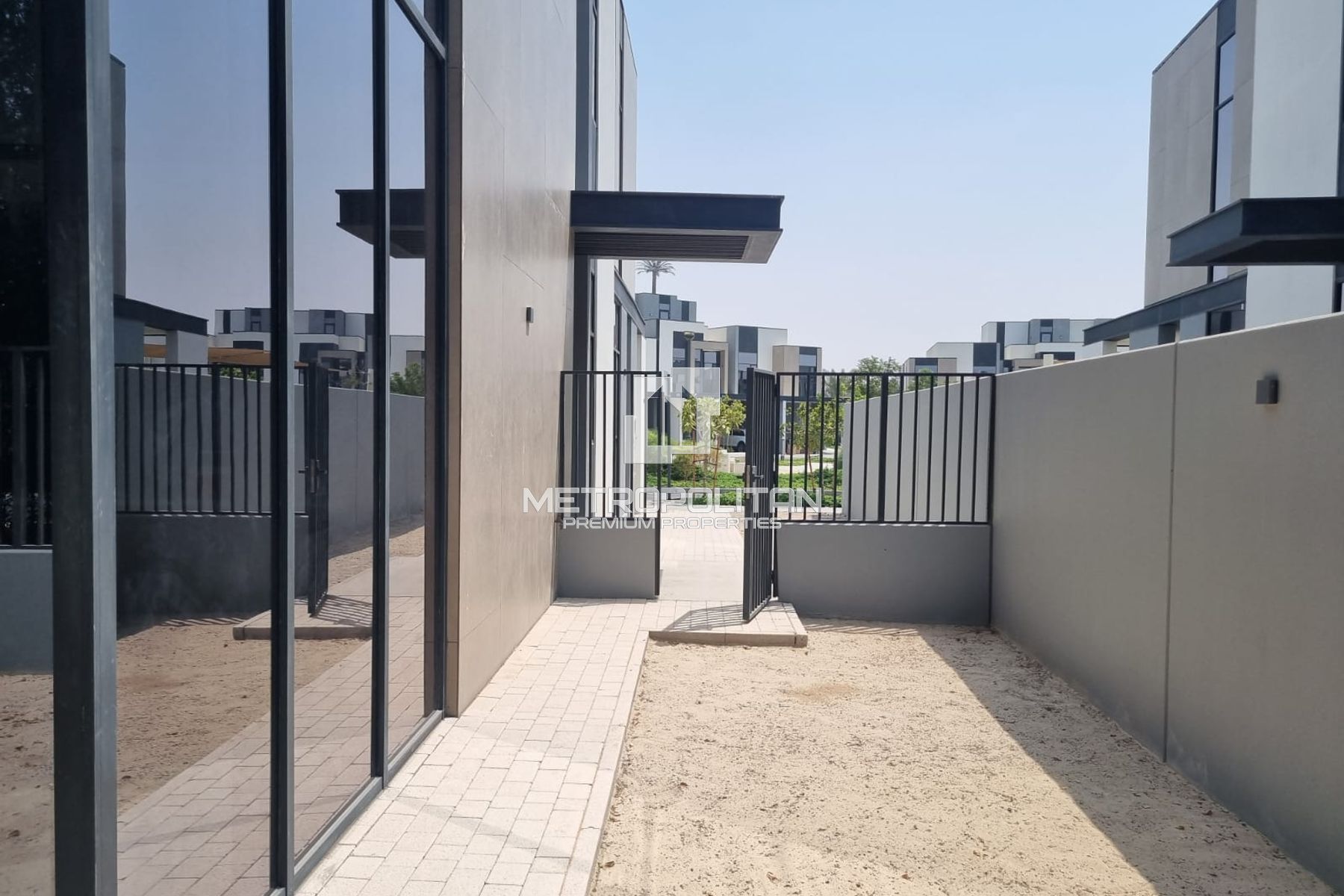 Corner | Brand New | Single Row | Motivated Seller
