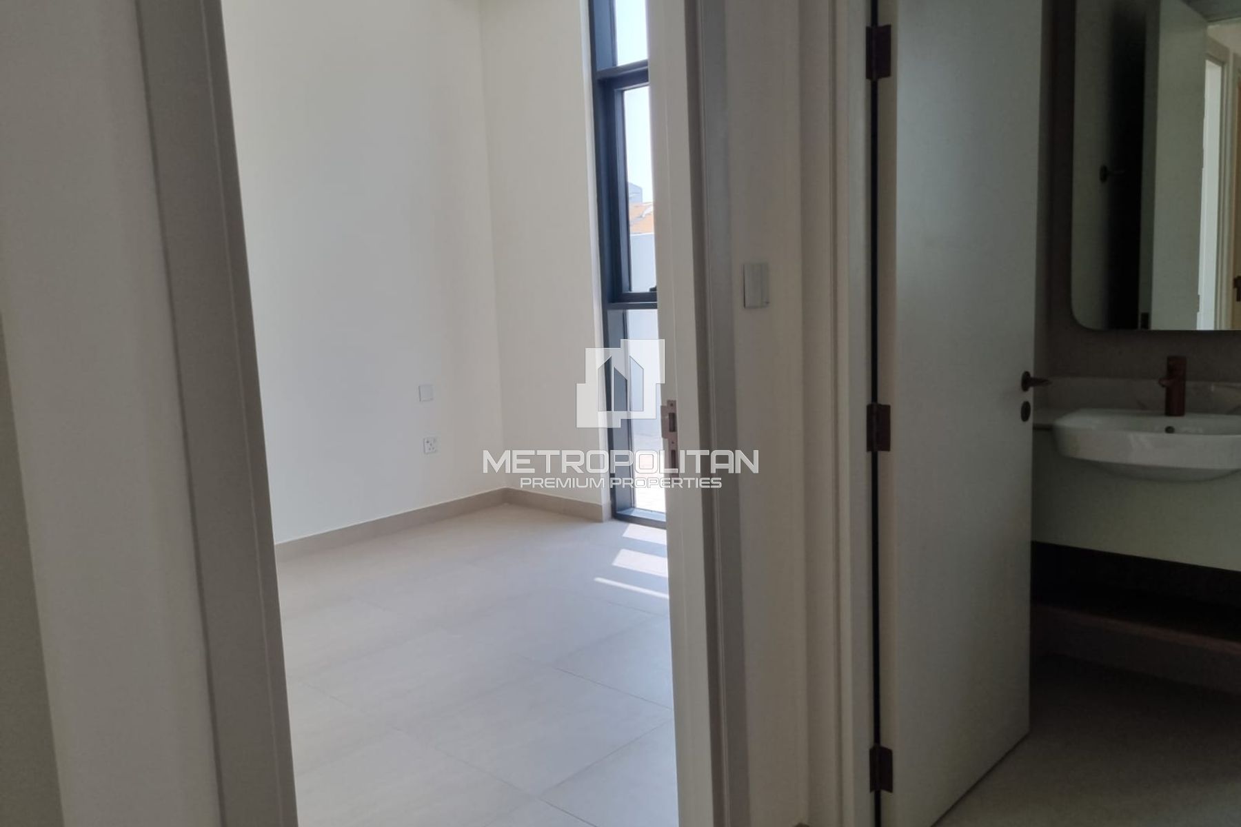 Corner | Brand New | Single Row | Motivated Seller