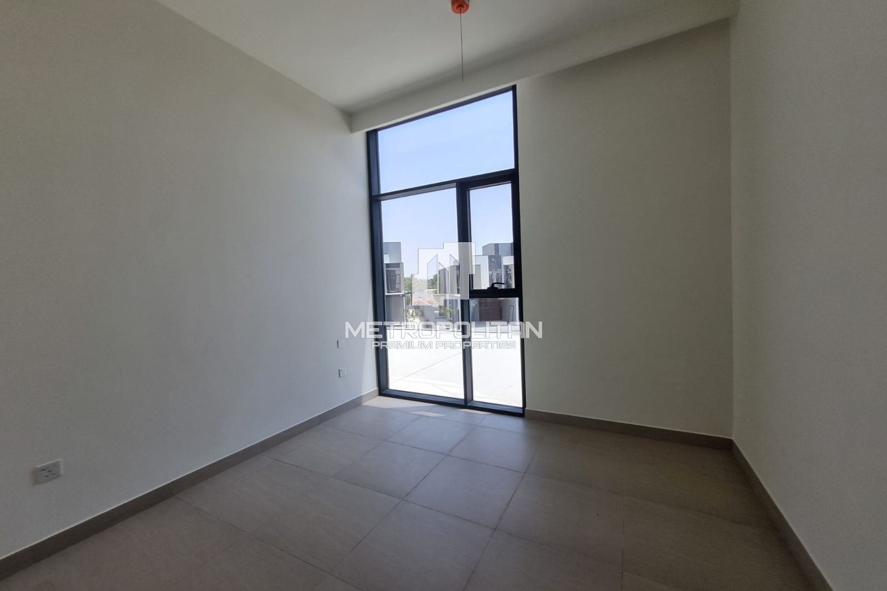 Corner | Brand New | Single Row | Motivated Seller