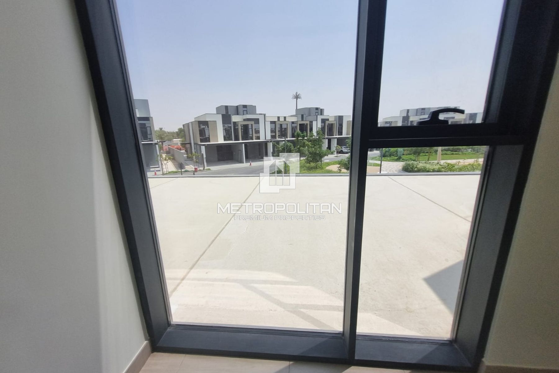 Corner | Brand New | Single Row | Motivated Seller