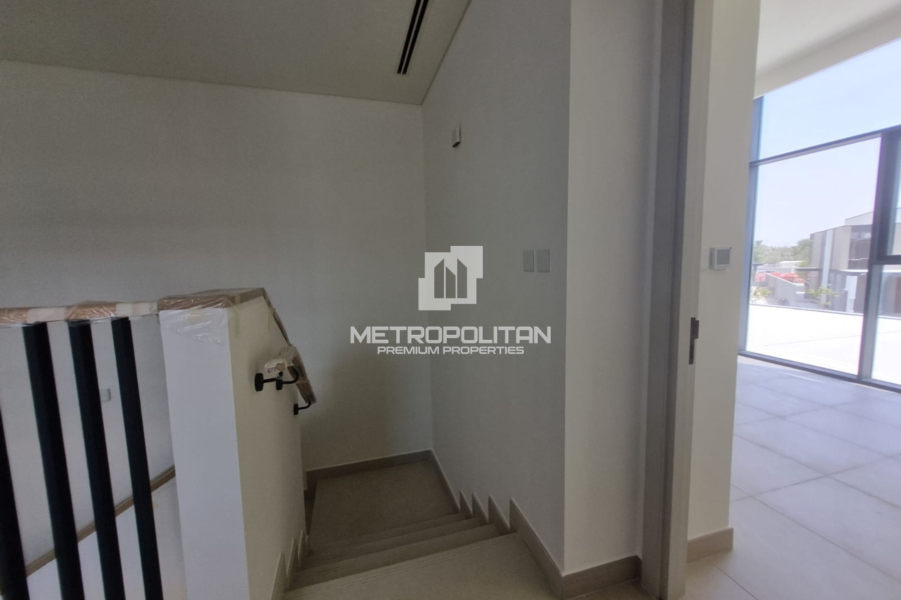 Corner | Brand New | Single Row | Motivated Seller
