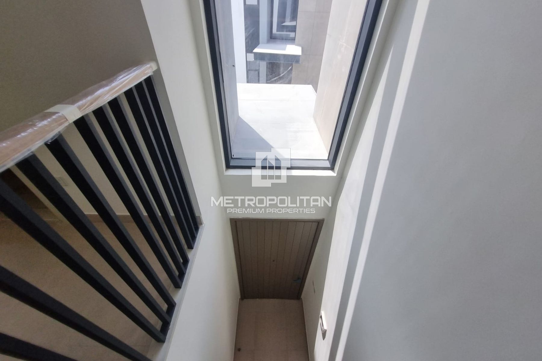 Corner | Brand New | Single Row | Motivated Seller