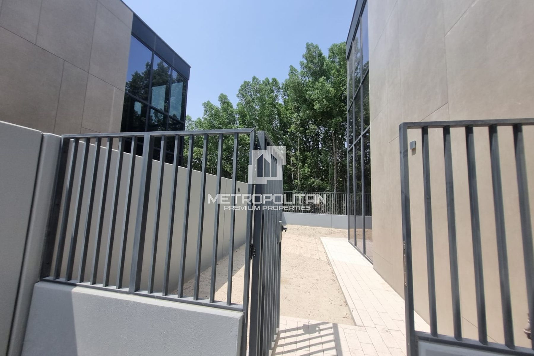 Corner | Brand New | Single Row | Motivated Seller