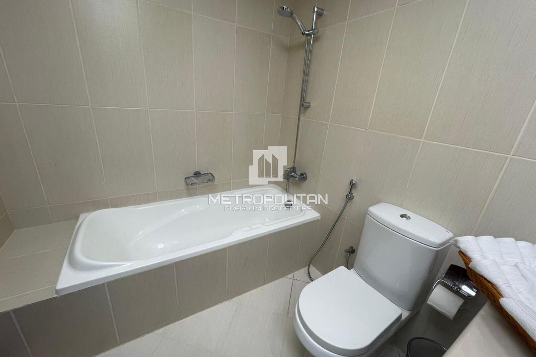 Studio Apartment for Sale in Royal Breeze 4, Al Hamra Village - MPS-51661