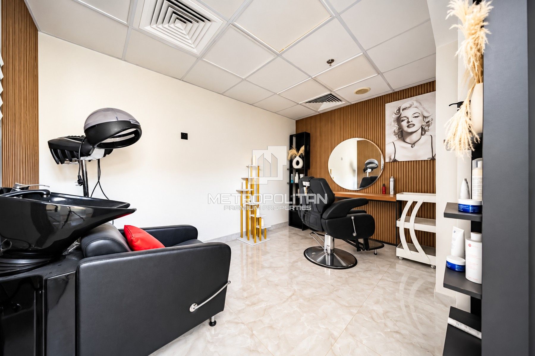 Fully Fitted | Fully Furnished Salon for Sale