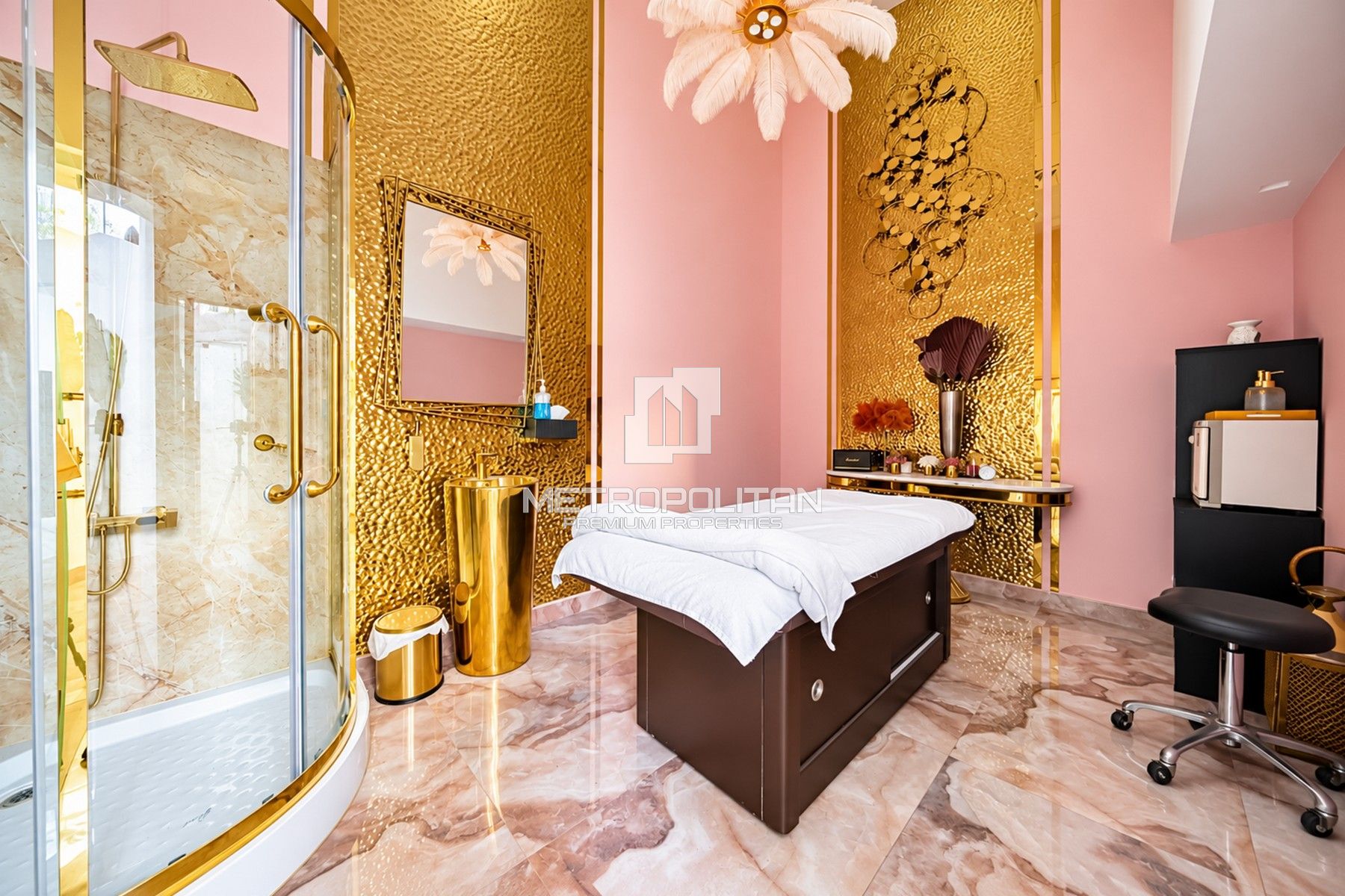 Fully Fitted | Fully Furnished Salon for Sale