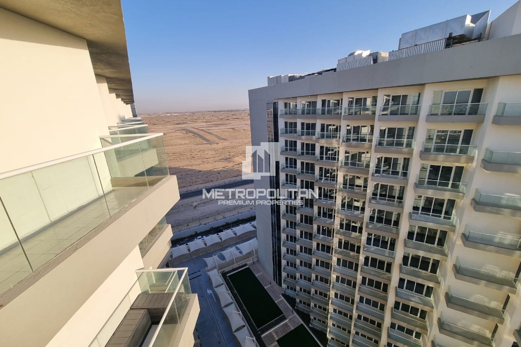 High Floor | Vacant | Large Studio | Modern Layout
