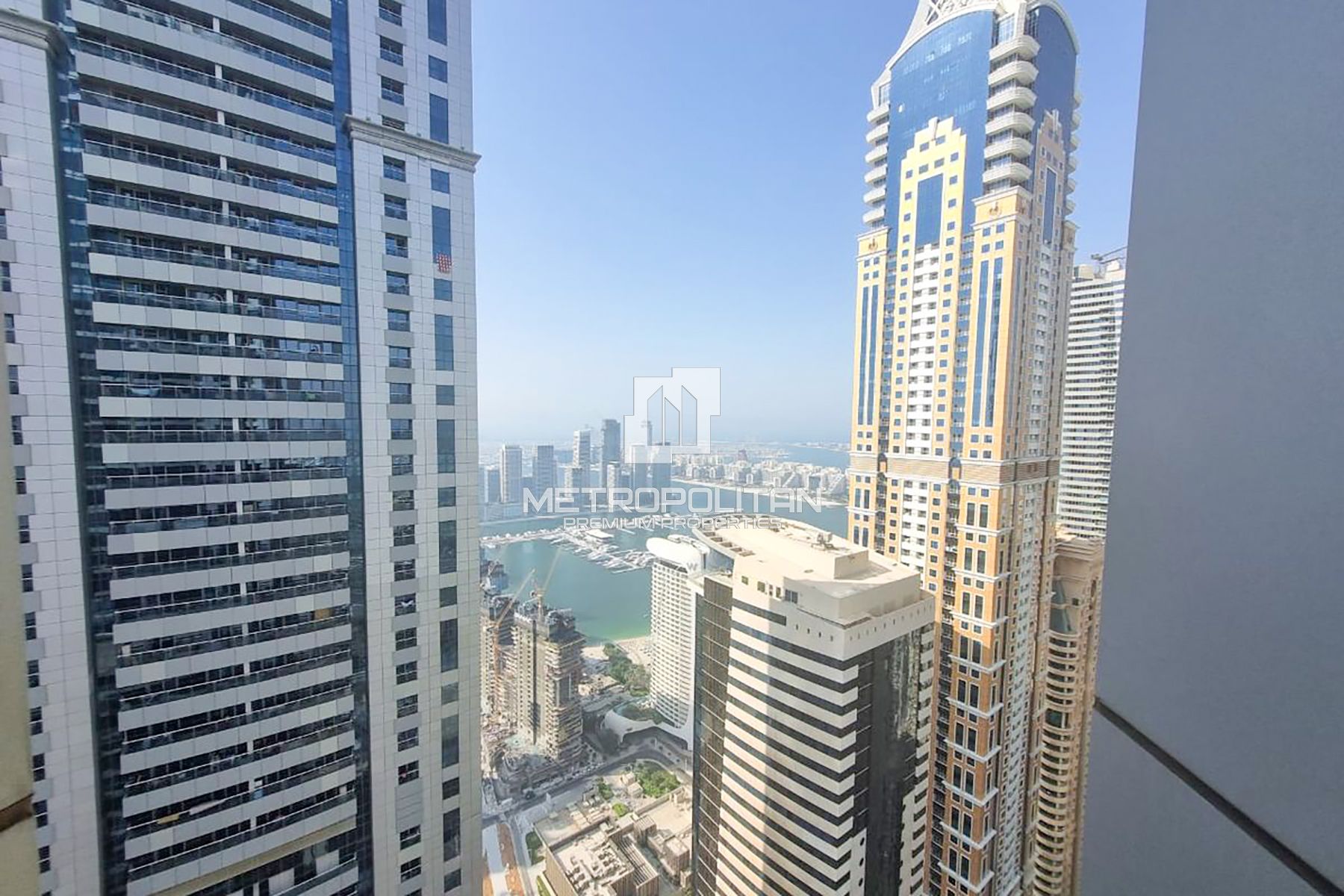 Elegant 2 Beds| Marina Living | Prime Address