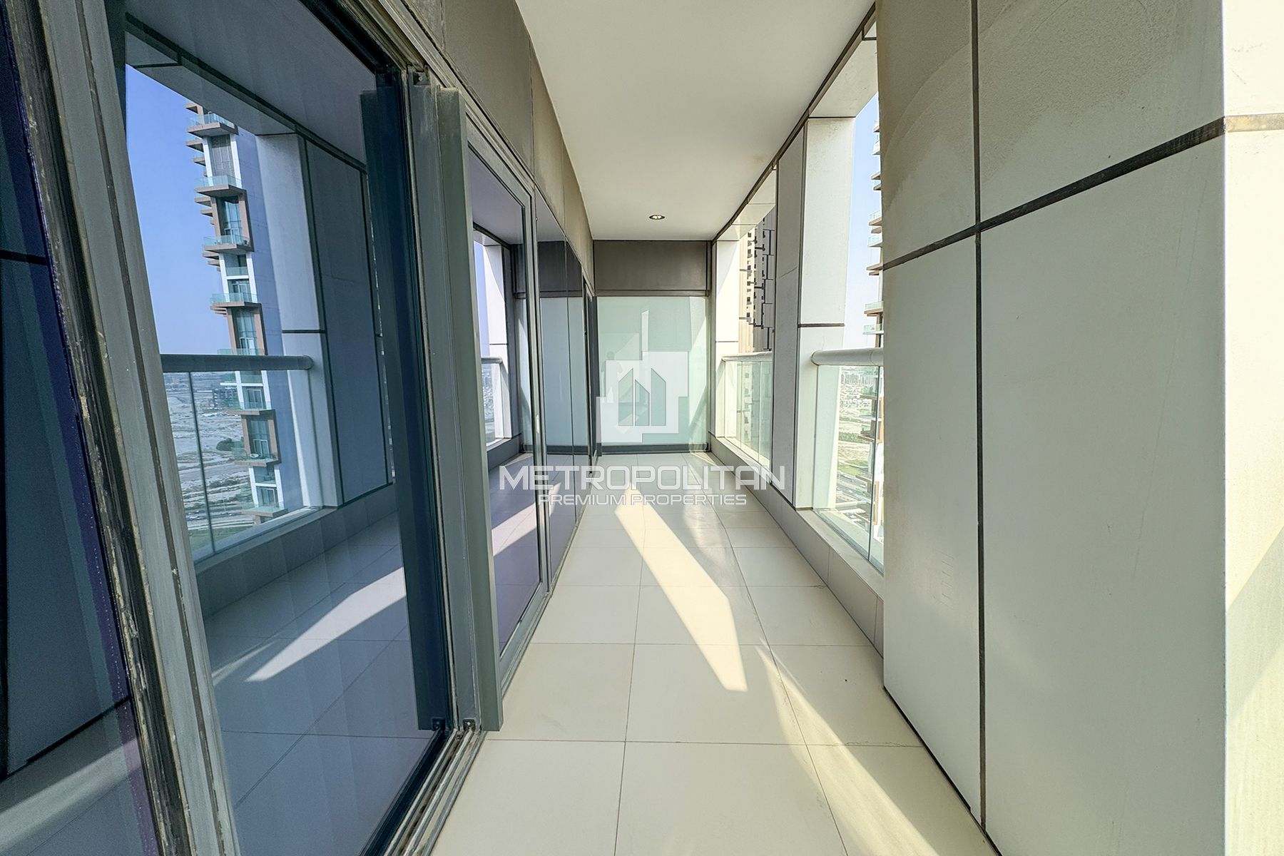 شقة للبيع في Tower A، Business Bay - MPS-51708