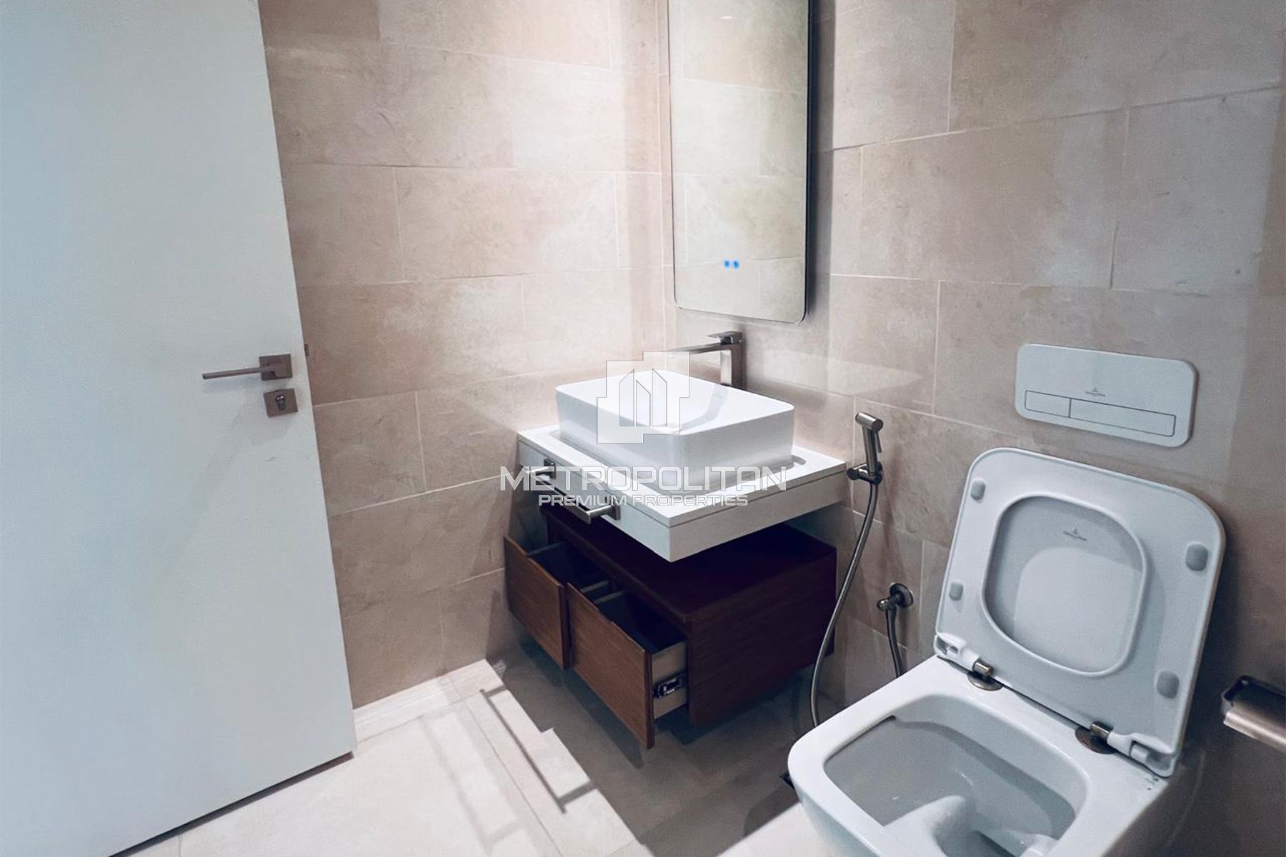 Brand New & Vacant | High Floor | Pool & Park View