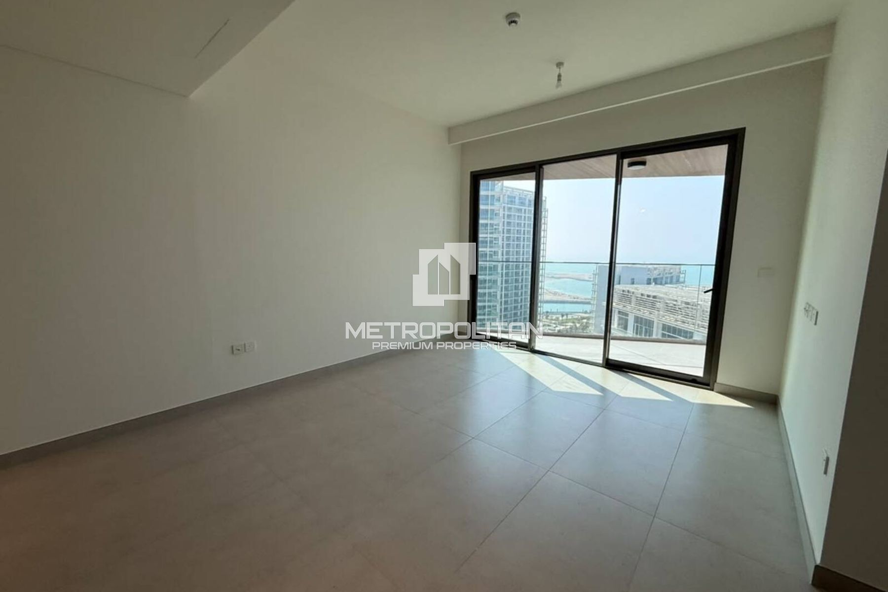Premium 1BR | 13th Floor | Sea View | Great Deal