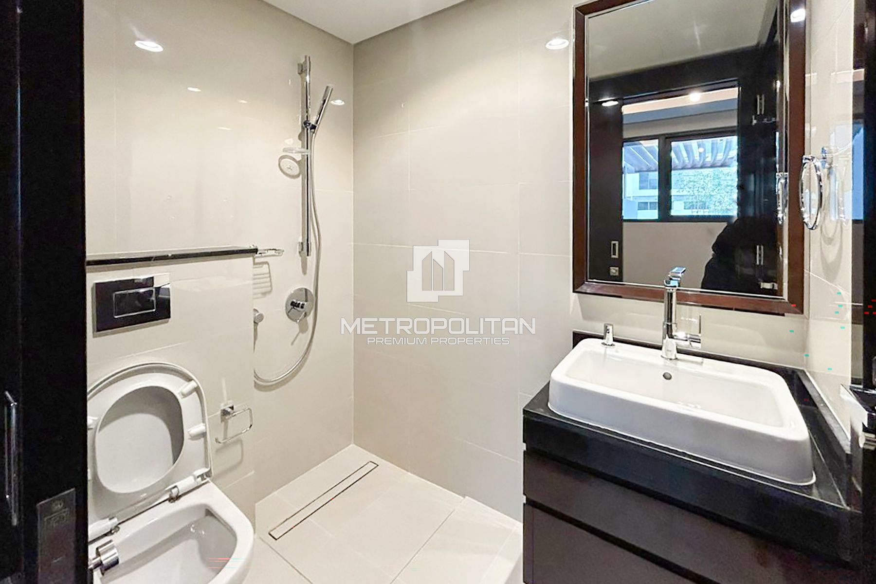 Exclusive Opt. | Single Row | Golf Course View