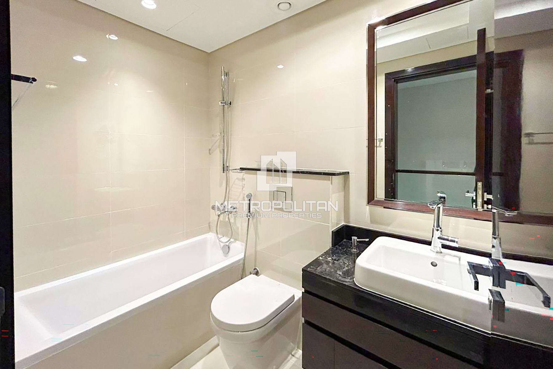Exclusive Opt. | Single Row | Golf Course View