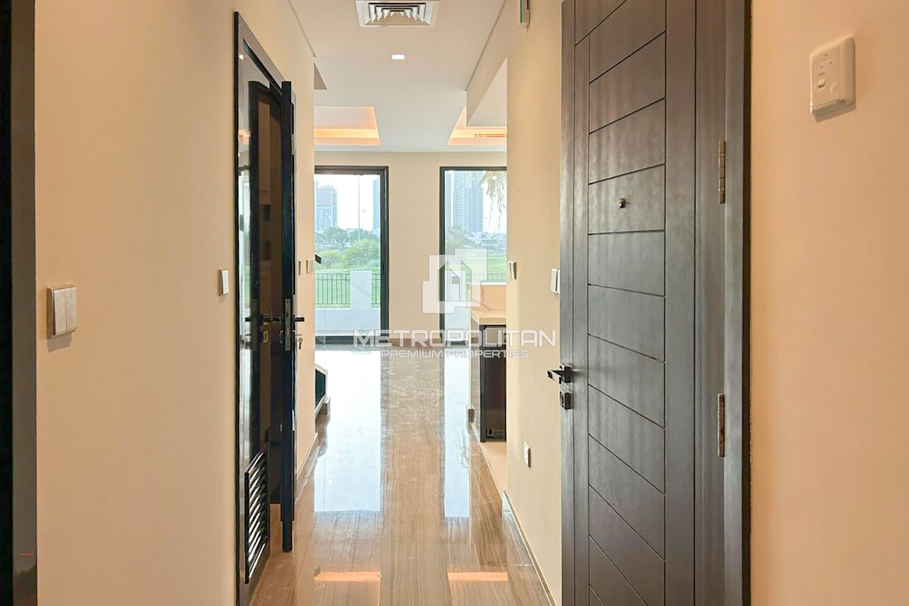 Exclusive Opt. | Single Row | Golf Course View