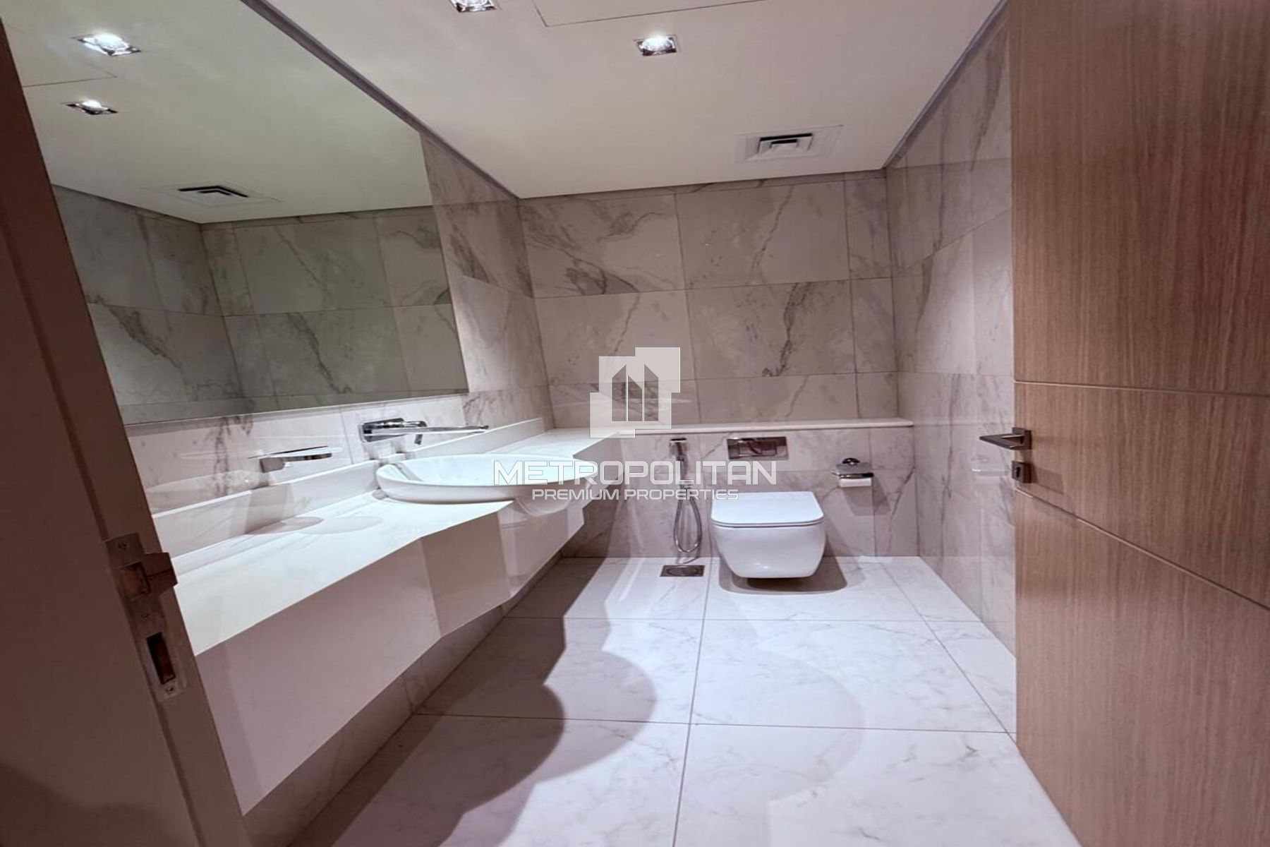 شقة للبيع في Bay Residences، Mina Al Arab - MPS-51726