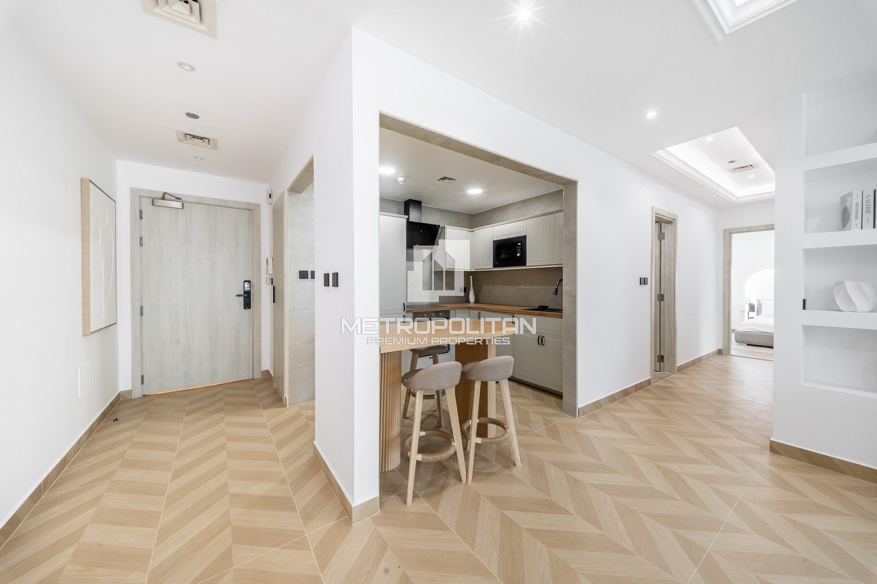 Marina View | Fully Furnished and Upgraded