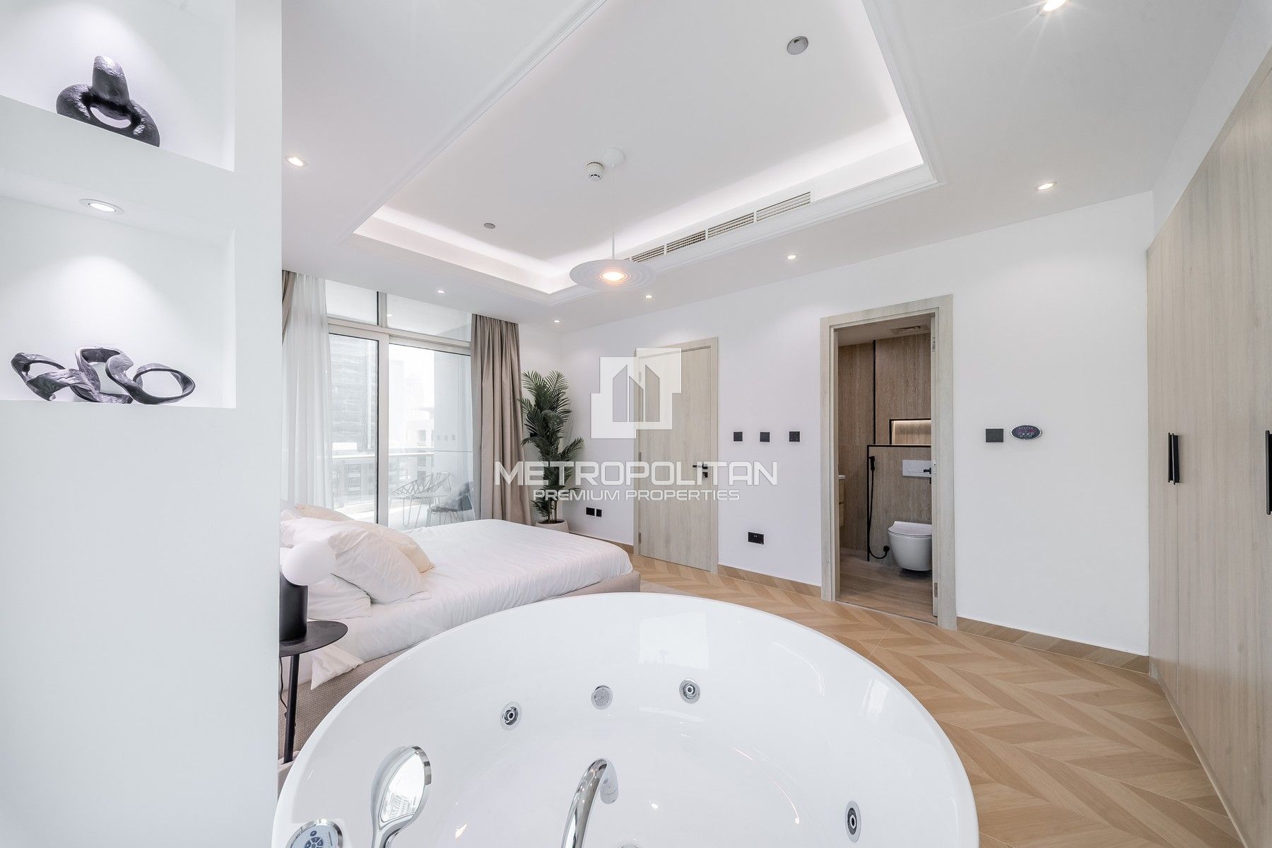 Marina View | Fully Furnished and Upgraded