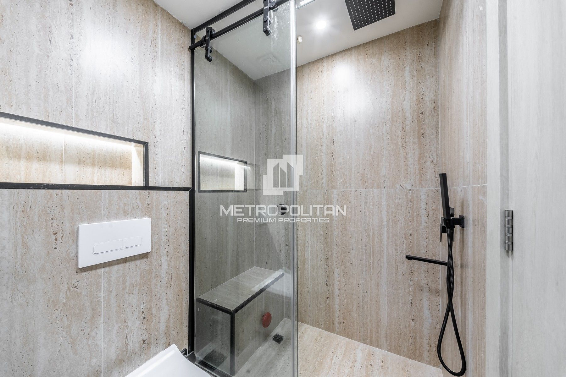 Marina View | Fully Furnished and Upgraded
