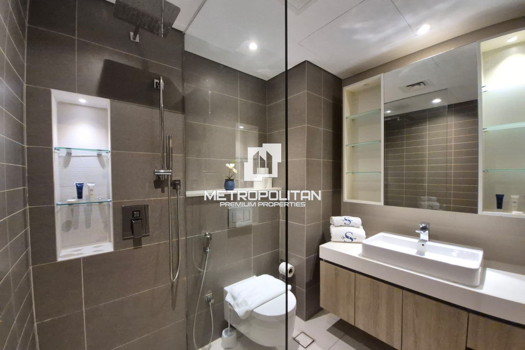 Beautifully Furnished | Spectacular View | Vacant