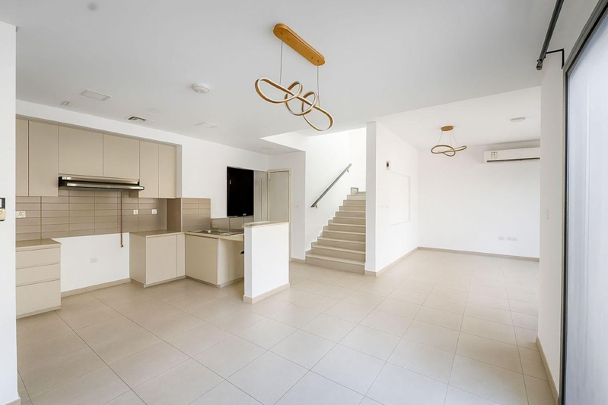 3BR Villa for Sale in Hayat Townhouses 1, Town Square - MPS-51742