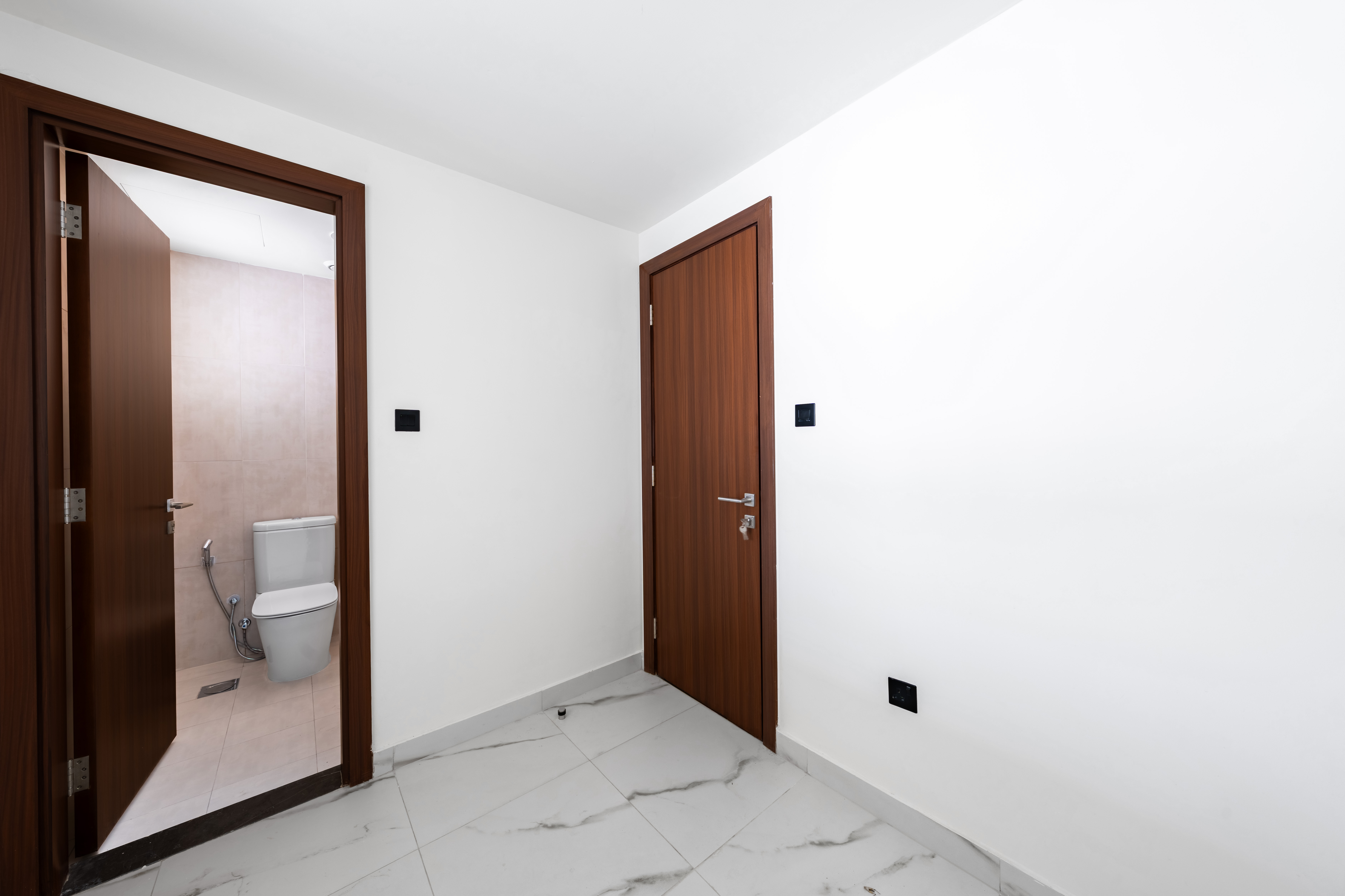 Back to Back | Middle | Vastu | Motivated Seller