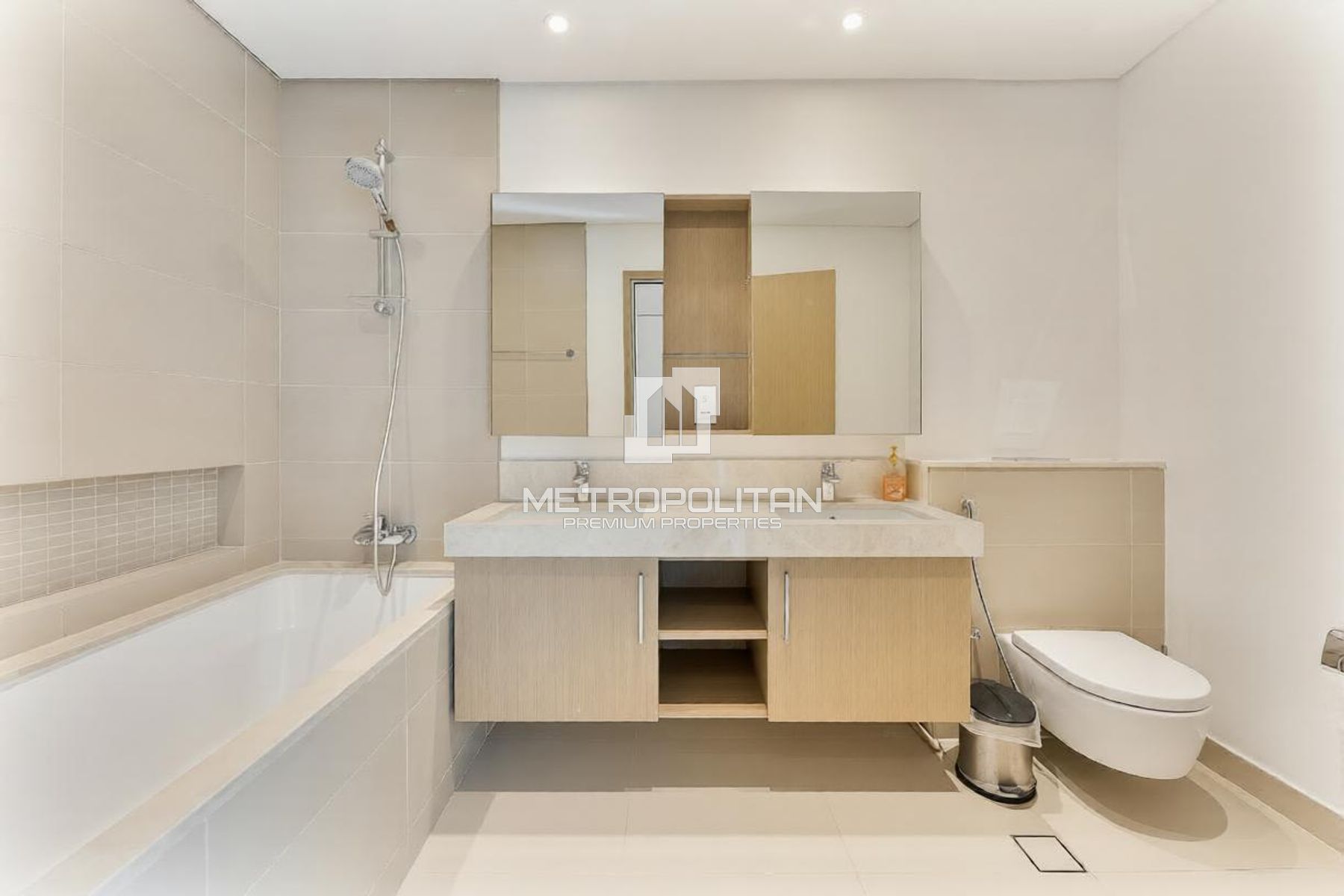 Vacant  | Sea View | Sea & Bluewater Views