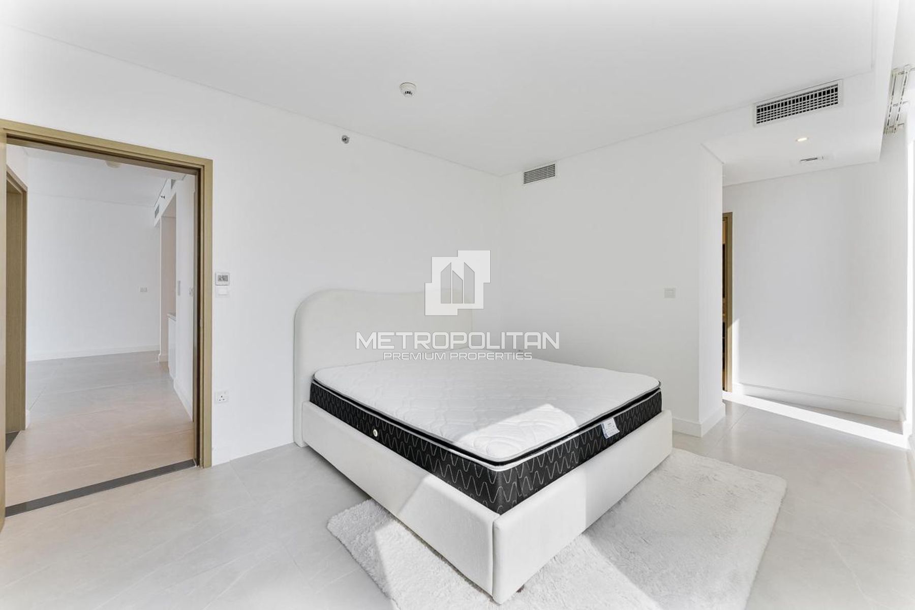 Vacant  | Sea View | Sea & Bluewater Views