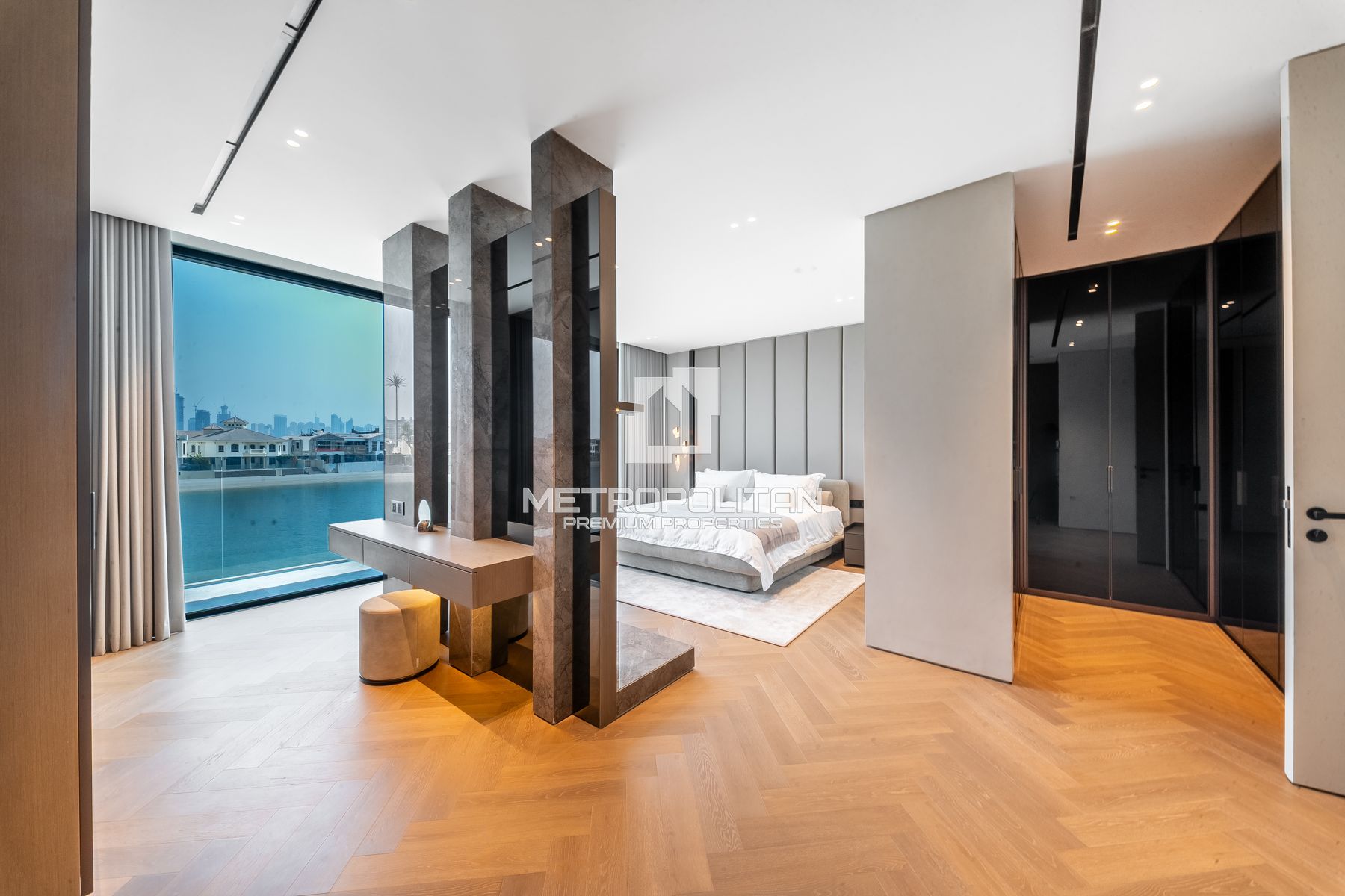 Turnkey Palm Jumeirah Villa With Private Beach