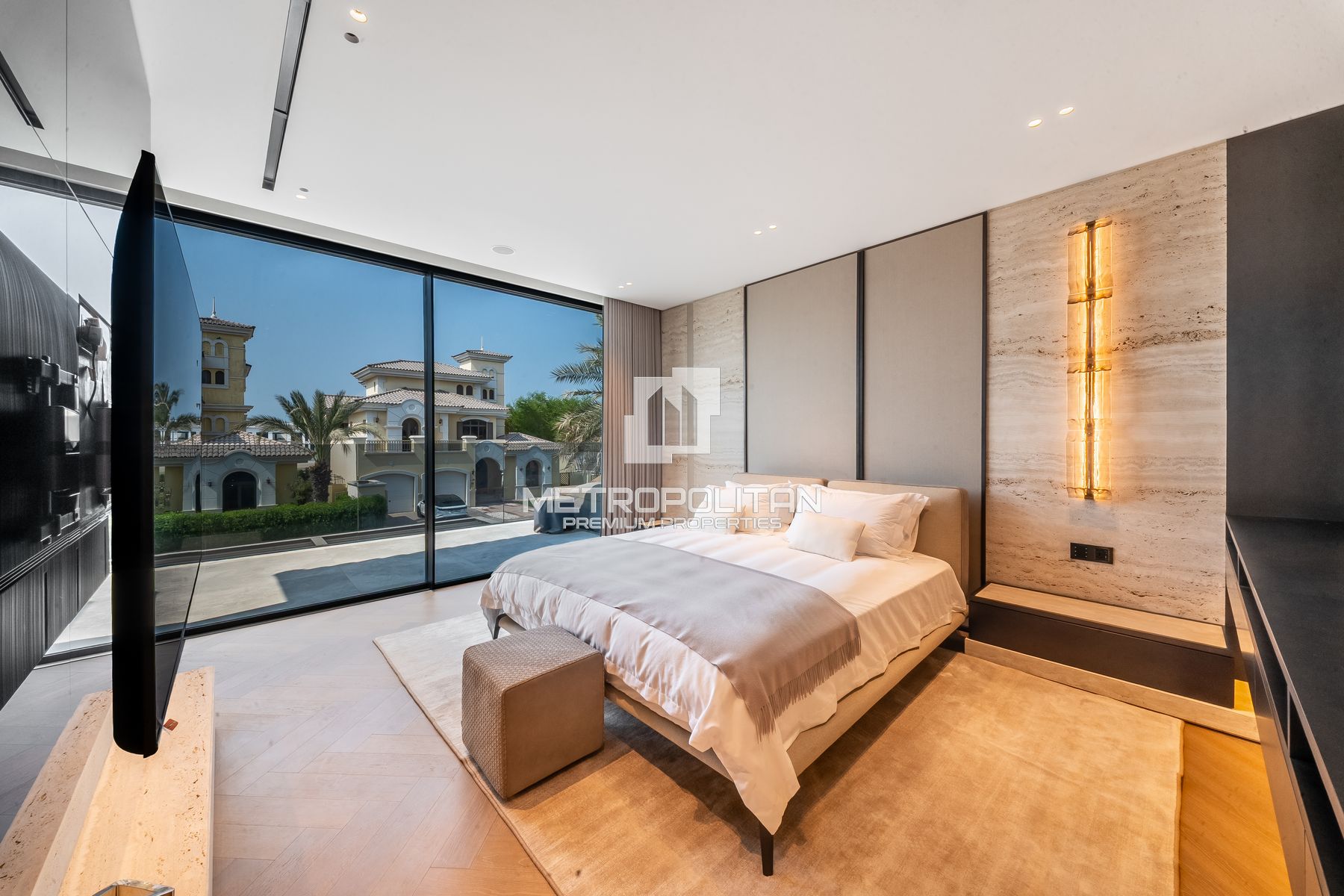 Turnkey Palm Jumeirah Villa With Private Beach