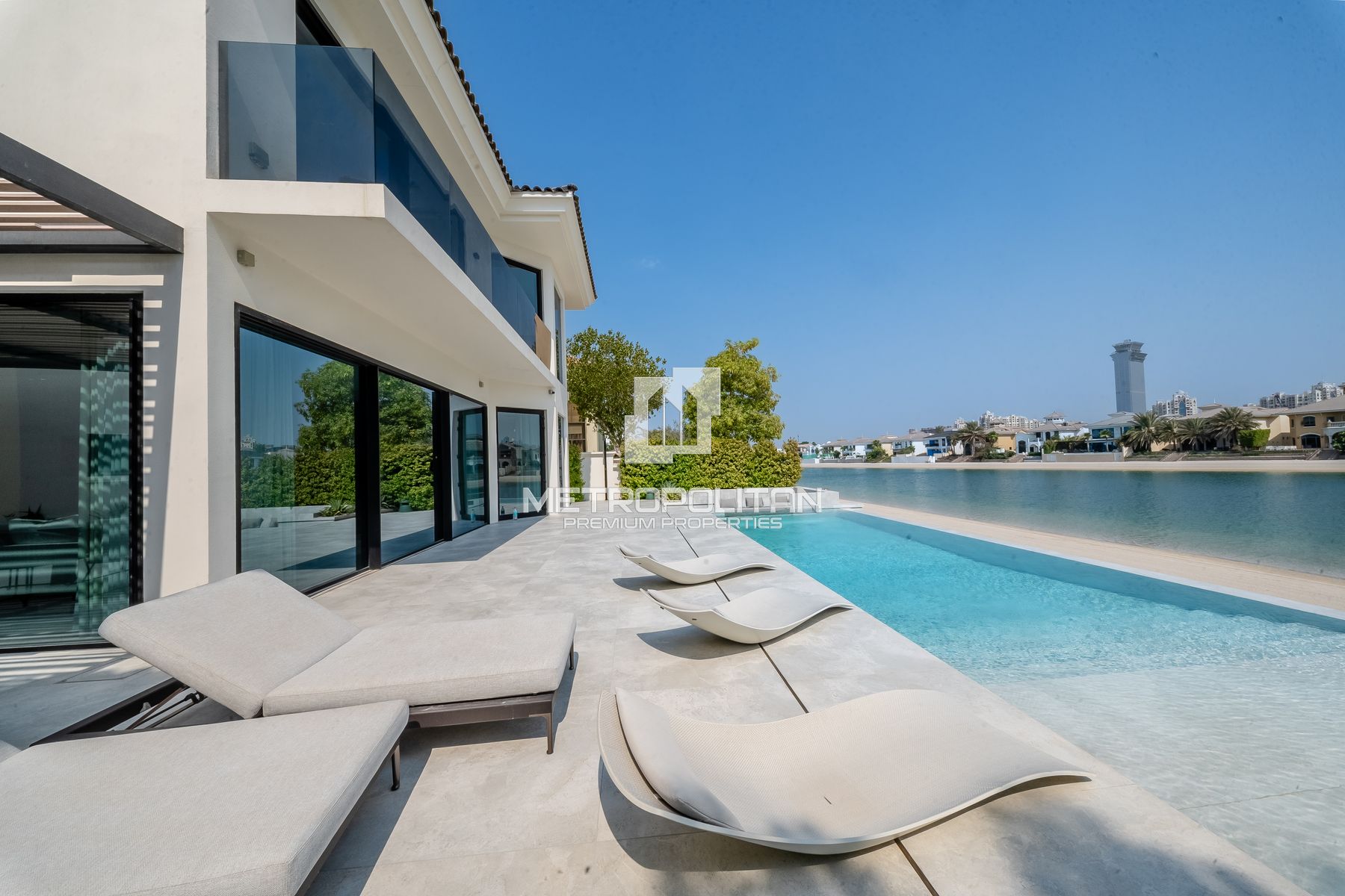 Turnkey Palm Jumeirah Villa With Private Beach