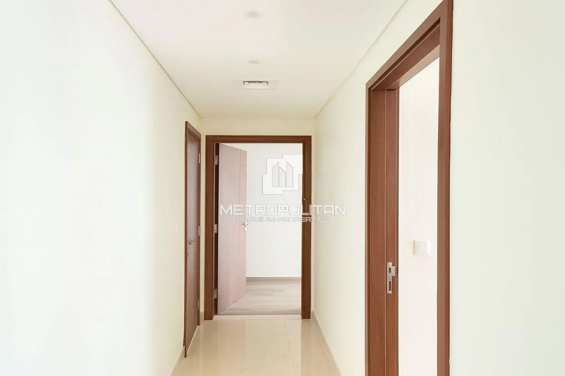 Spacious Apartment | Brand New | Canal View