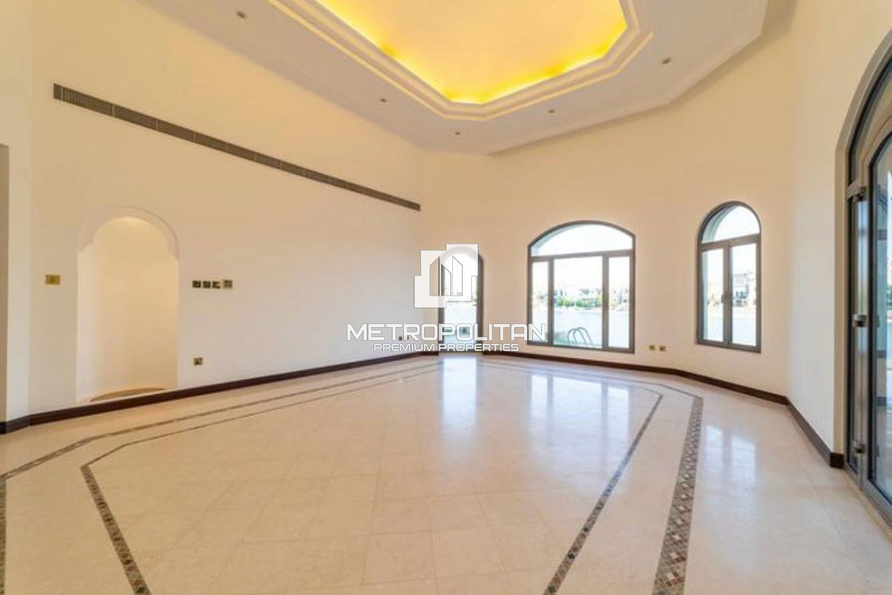 5BR Villa for Sale in Garden Homes Frond P, Palm Jumeirah - MPS-51847