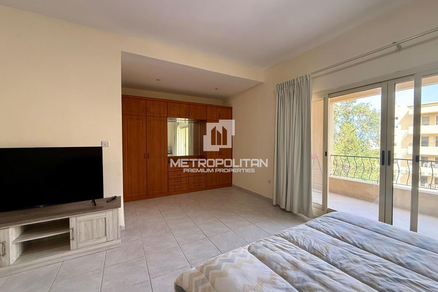 Studio Apartment for Sale in Golf Apartments, Al Hamra Village - MPS-51864