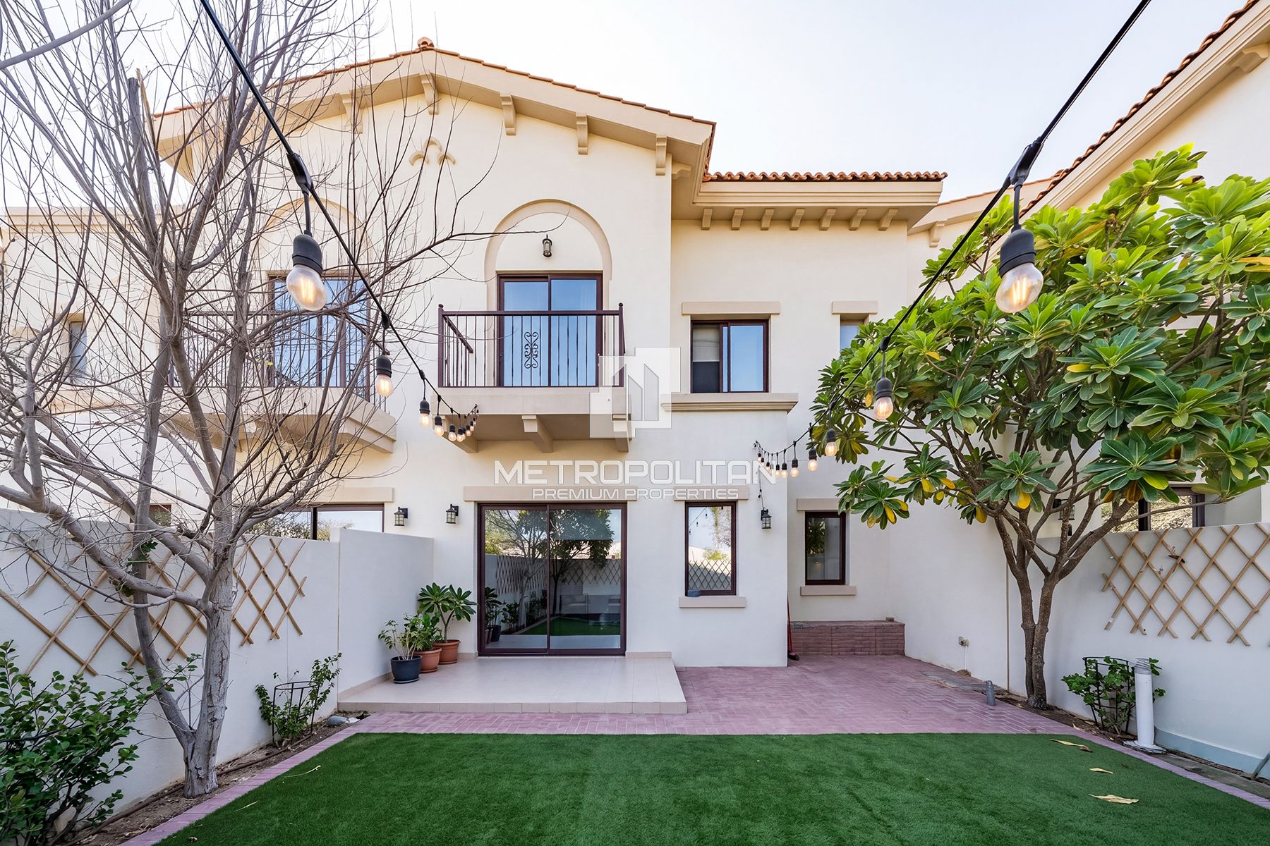Exclusive | Single Row | Vastu Compliant