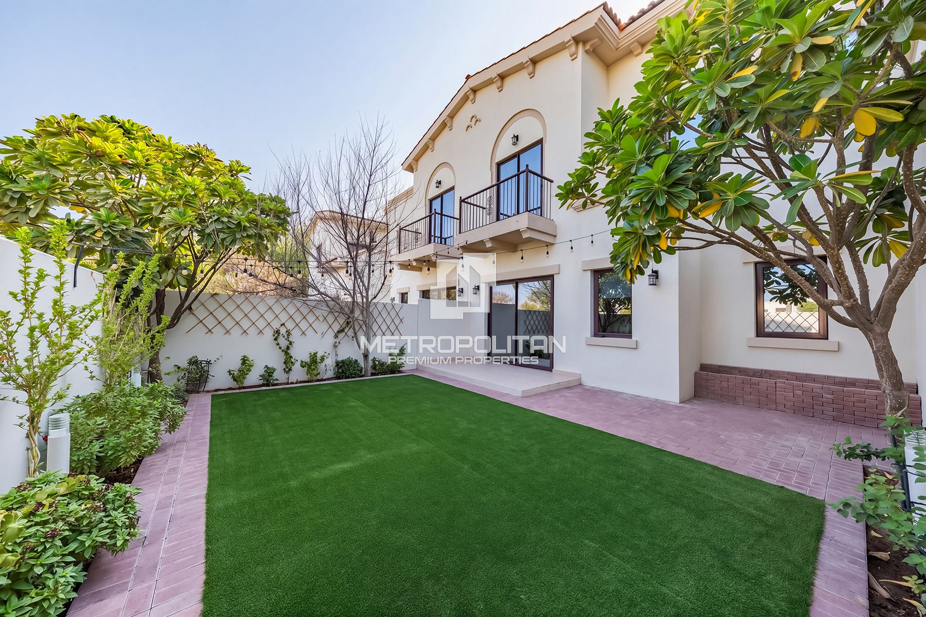 Exclusive | Single Row | Vastu Compliant