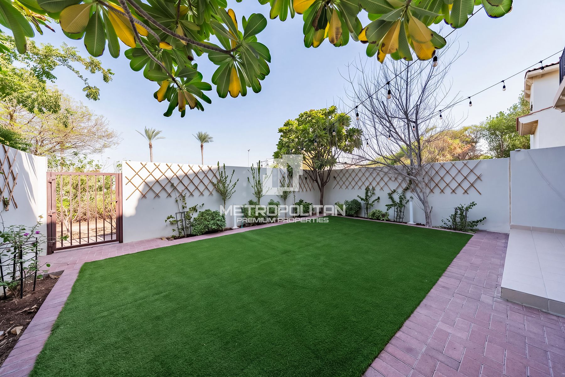 Exclusive | Single Row | Vastu Compliant