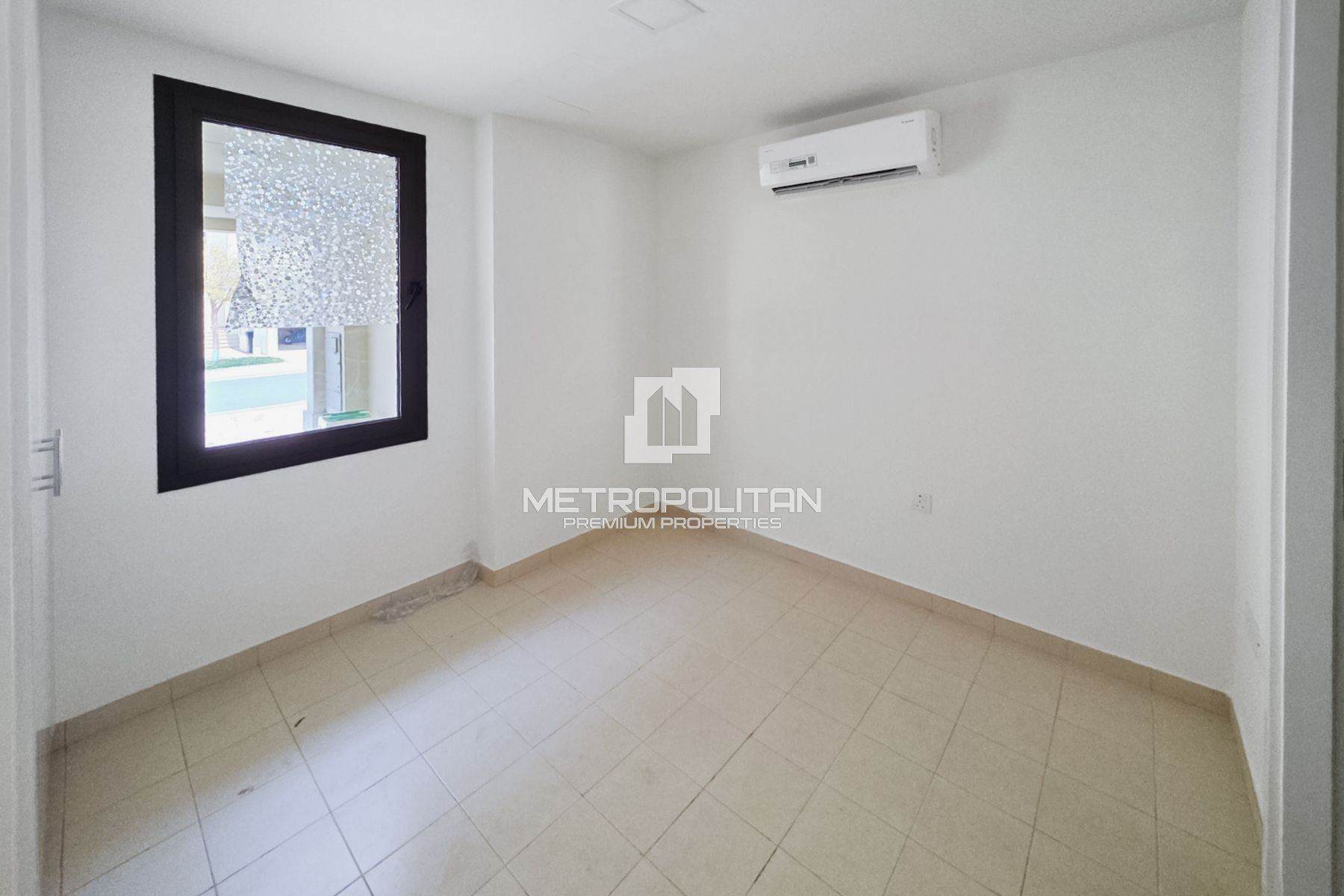 Single Row | Vacant | Type 1 | Ready To View