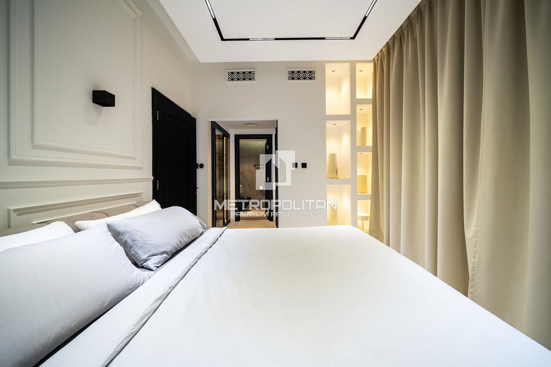 Office Room | Tastefully Upgraded | Private Garden