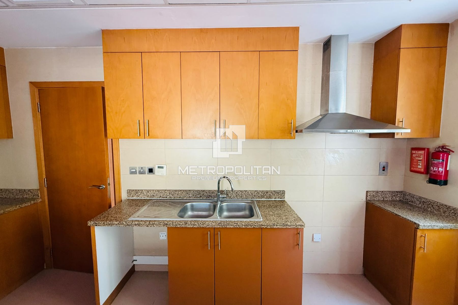 Urgent Deal| Motivated Seller| Vacant |Unfurnished