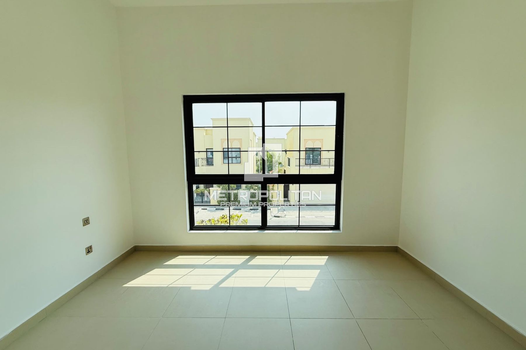 Urgent Deal| Motivated Seller| Vacant |Unfurnished